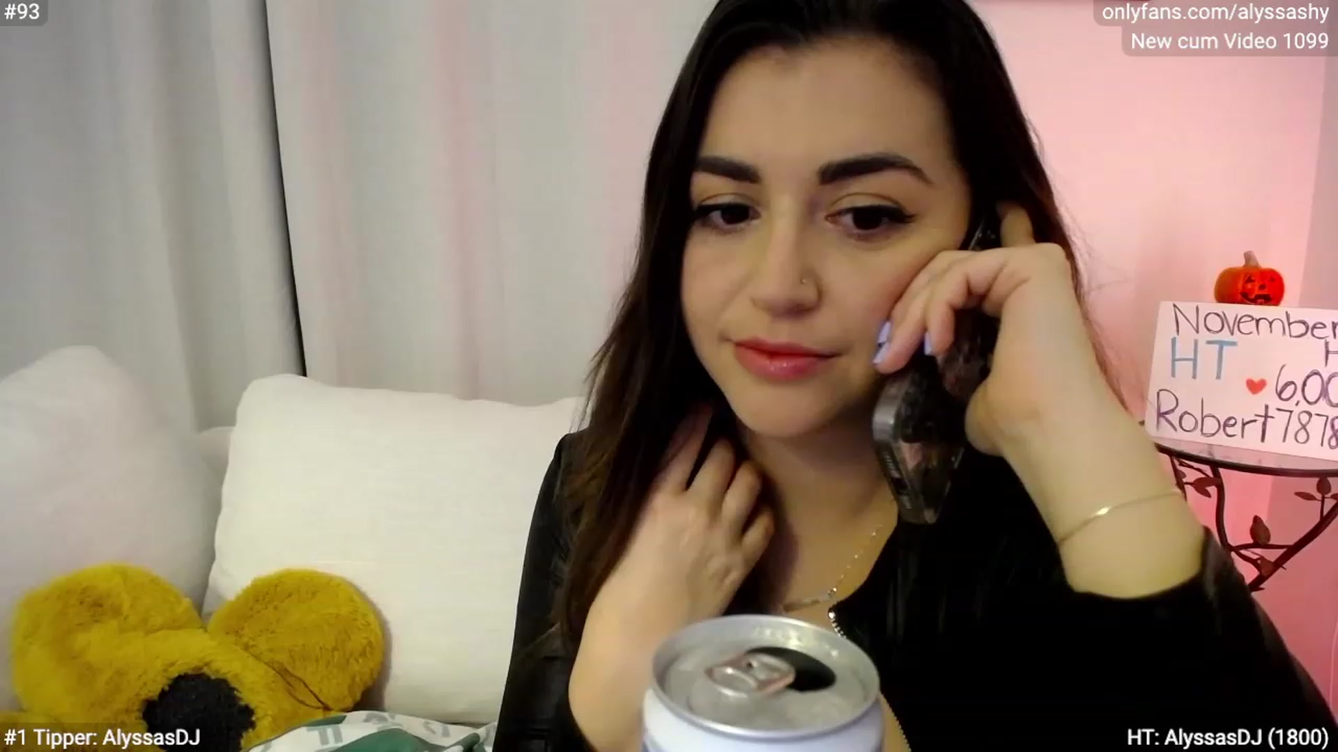 Gallery image thumbnail from AlyssaShy's myfreecams stream on, 11/19/2023, 05:21 image 1 of 20