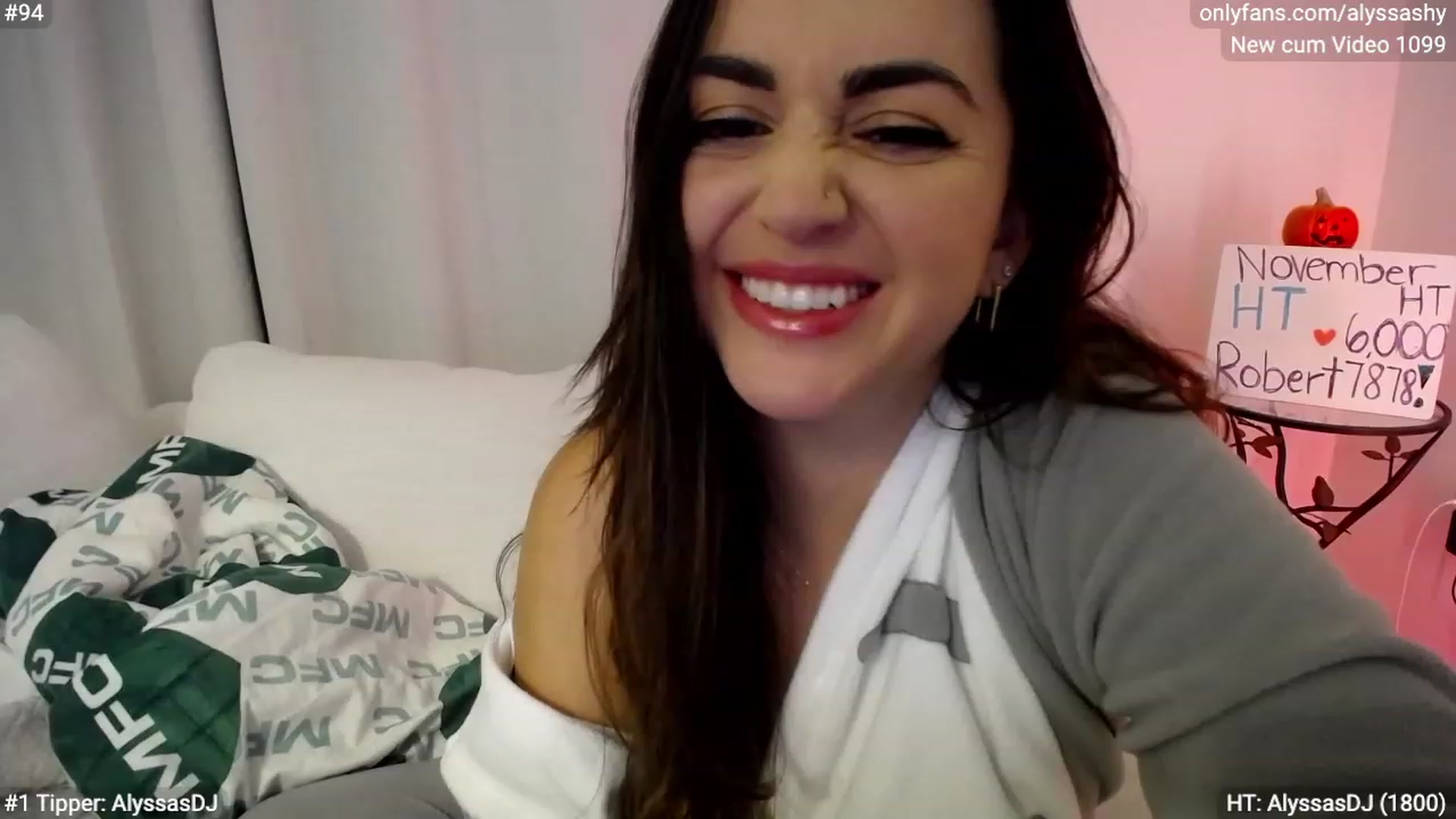 Gallery image thumbnail from AlyssaShy's myfreecams stream on, 11/19/2023, 05:21 image 13 of 20
