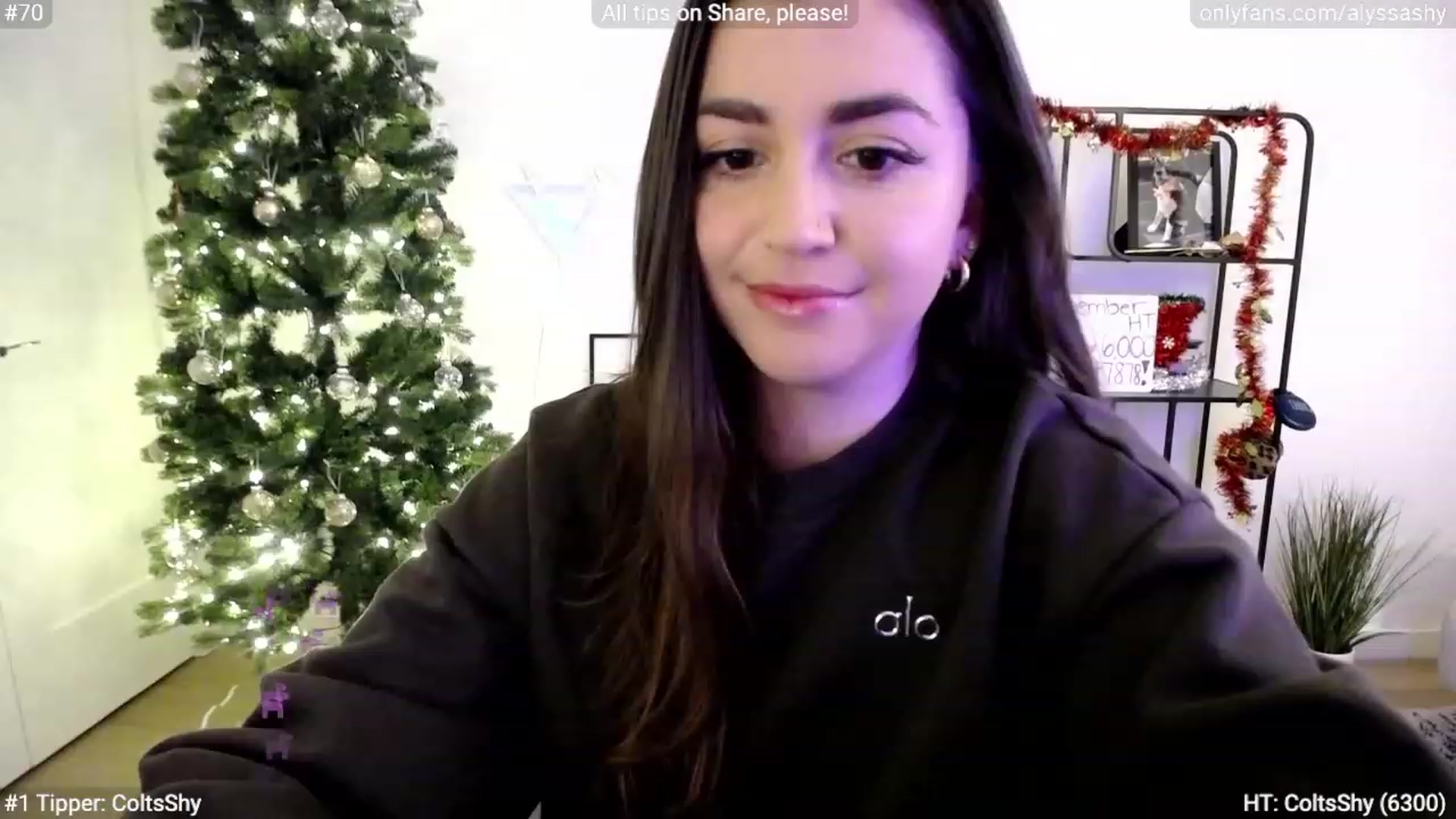 Gallery image thumbnail from AlyssaShy's myfreecams stream on, 11/23/2023, 24:13 image 2 of 20