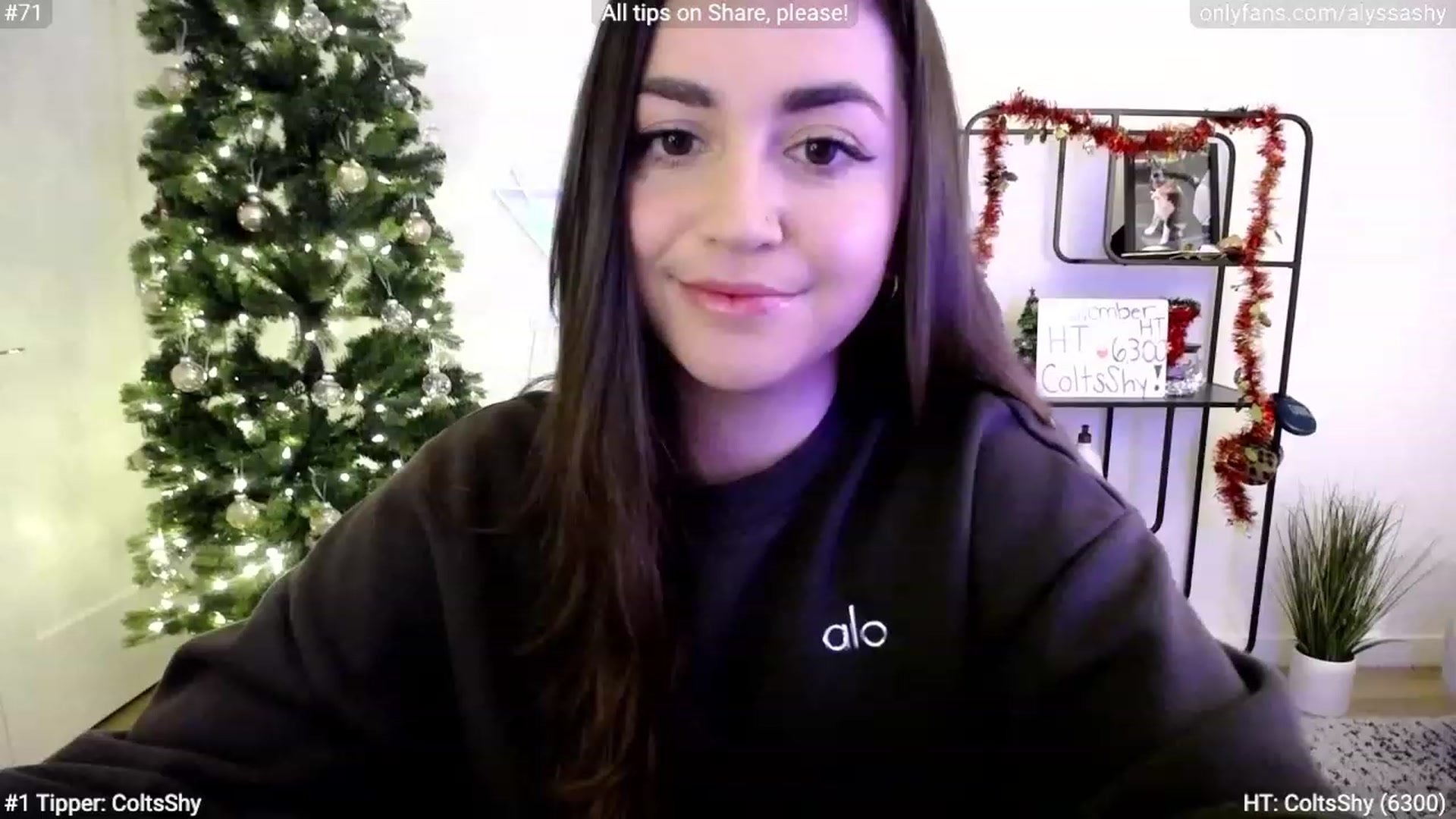 Gallery image thumbnail from AlyssaShy's myfreecams stream on, 11/23/2023, 24:13 image 13 of 20