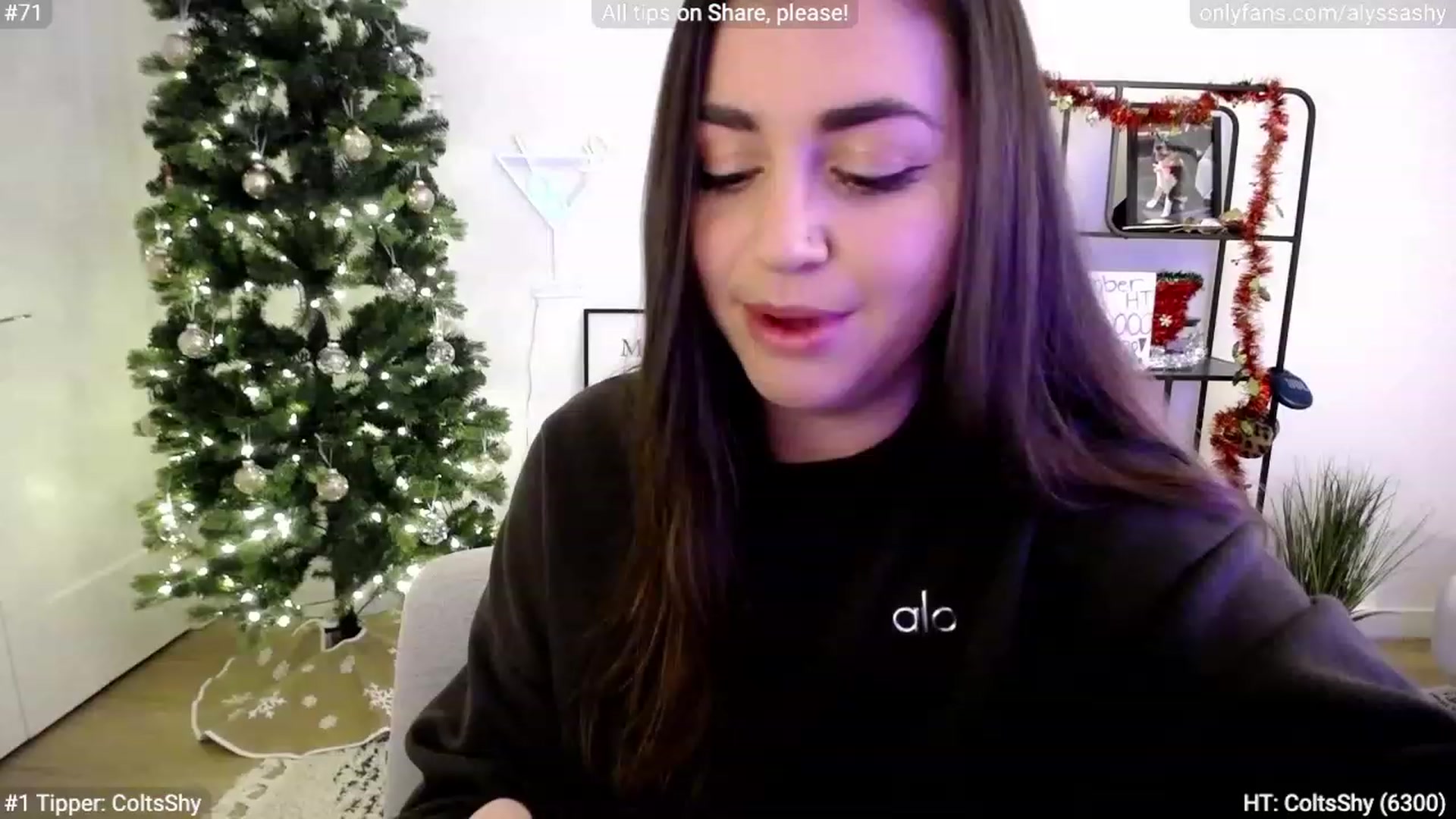 Gallery image thumbnail from AlyssaShy's myfreecams stream on, 11/23/2023, 24:13 image 9 of 20