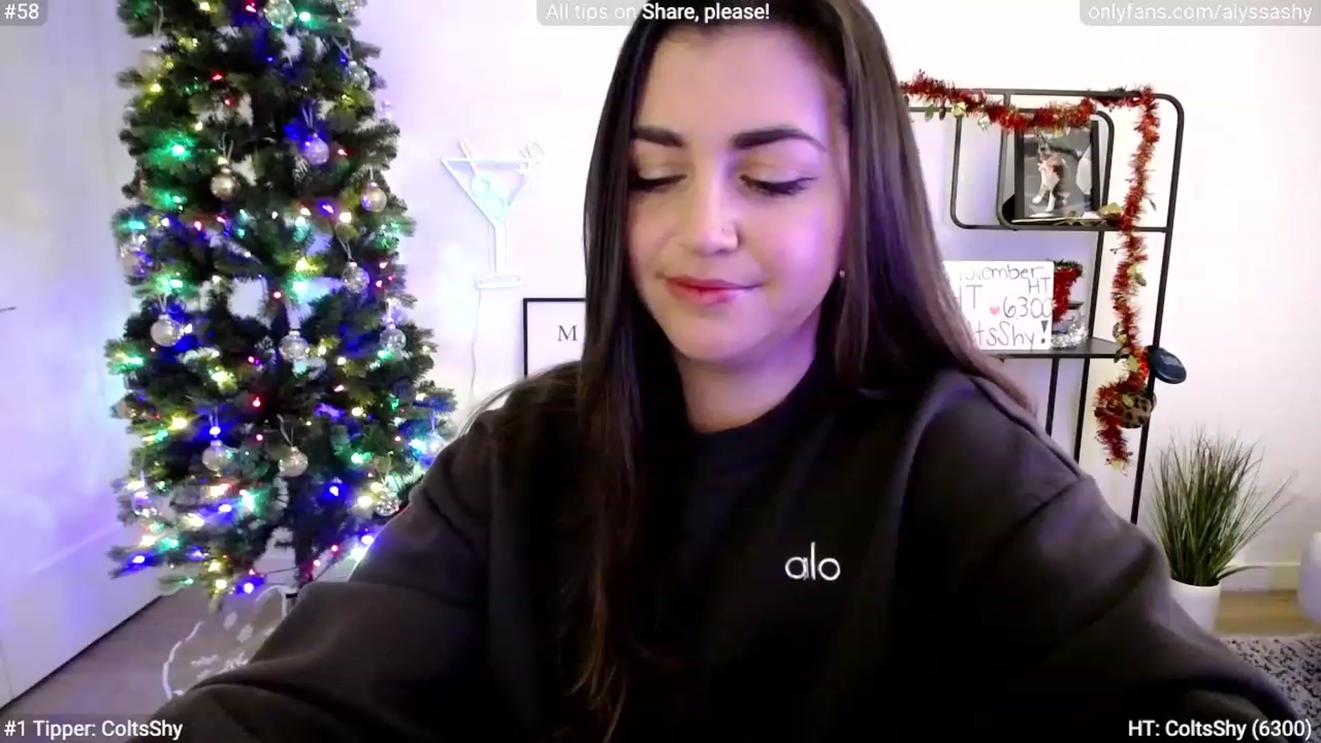 Gallery image thumbnail from AlyssaShy's myfreecams stream on, 11/23/2023, 06:09 image 2 of 20