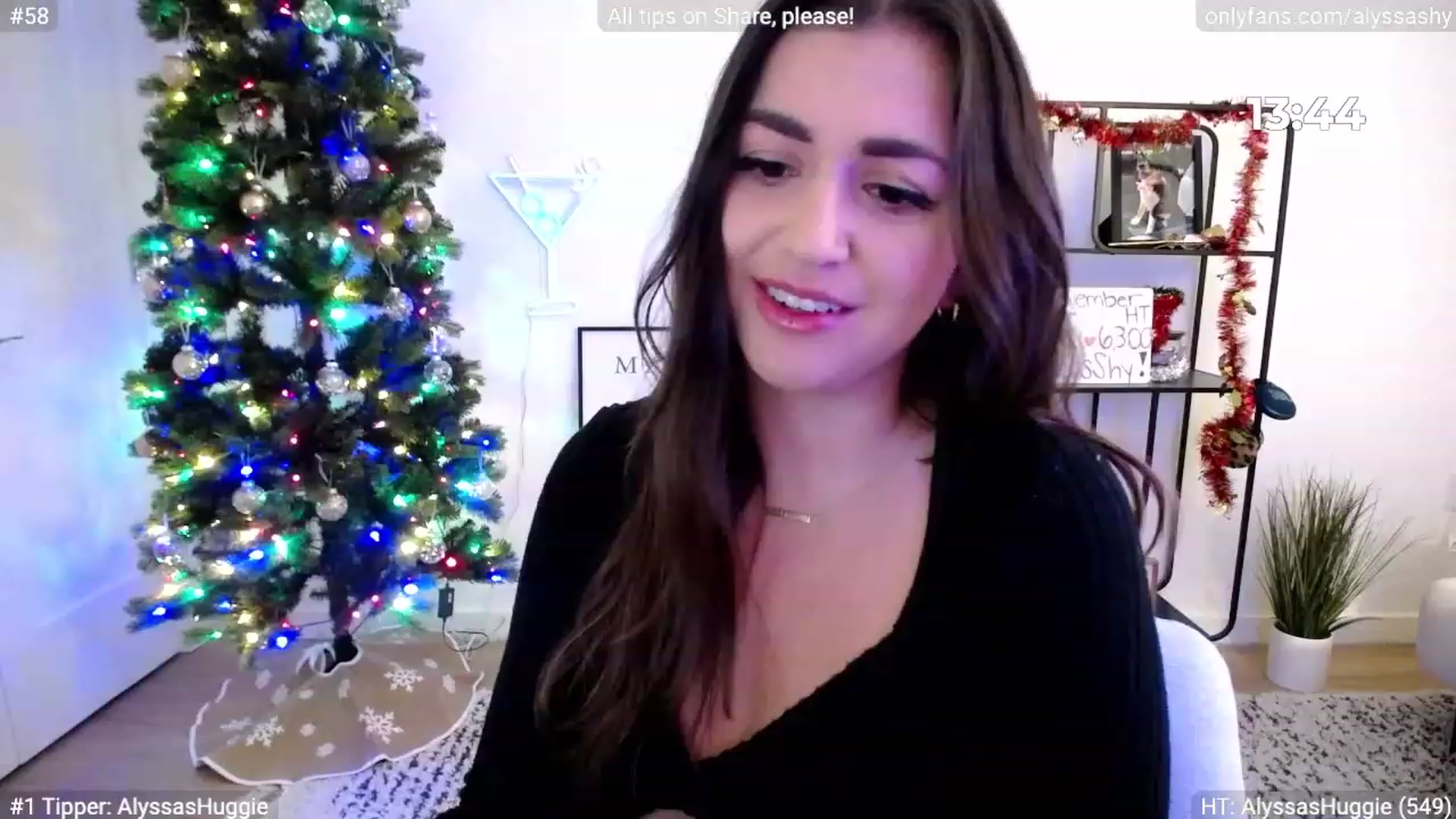 Gallery image thumbnail from AlyssaShy's myfreecams stream on, 11/24/2023, 22:55 image 16 of 20