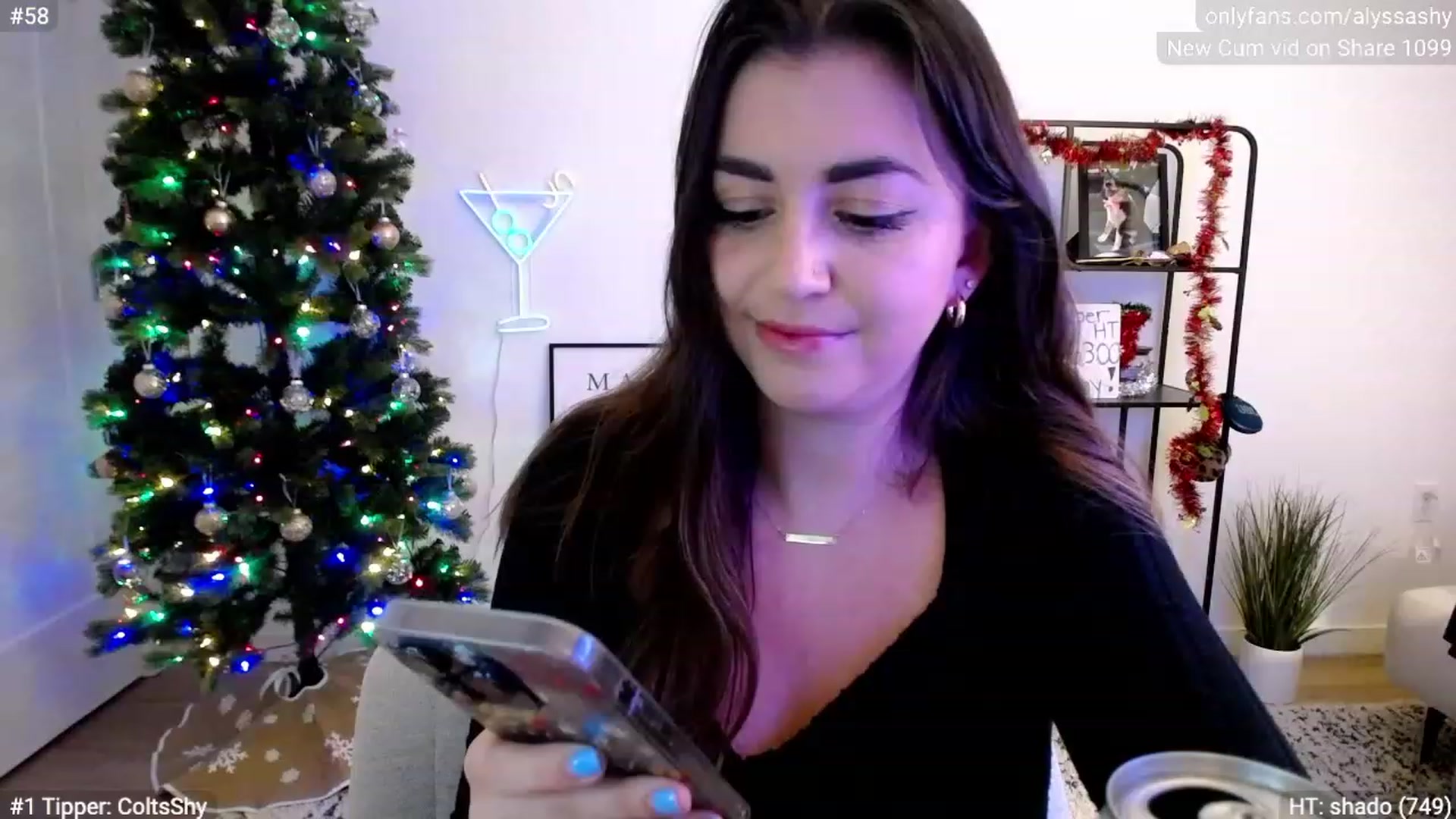 Gallery image thumbnail from AlyssaShy's myfreecams stream on, 11/25/2023, 01:16 image 16 of 20