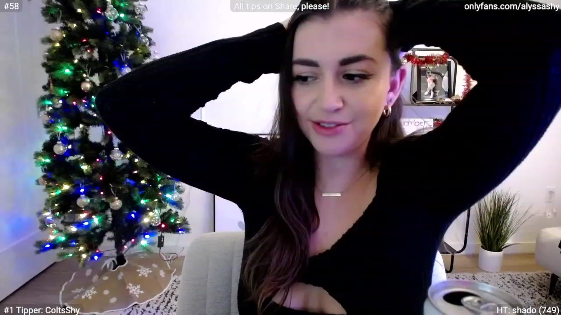 Gallery image thumbnail from AlyssaShy's myfreecams stream on, 11/25/2023, 01:16 image 15 of 20