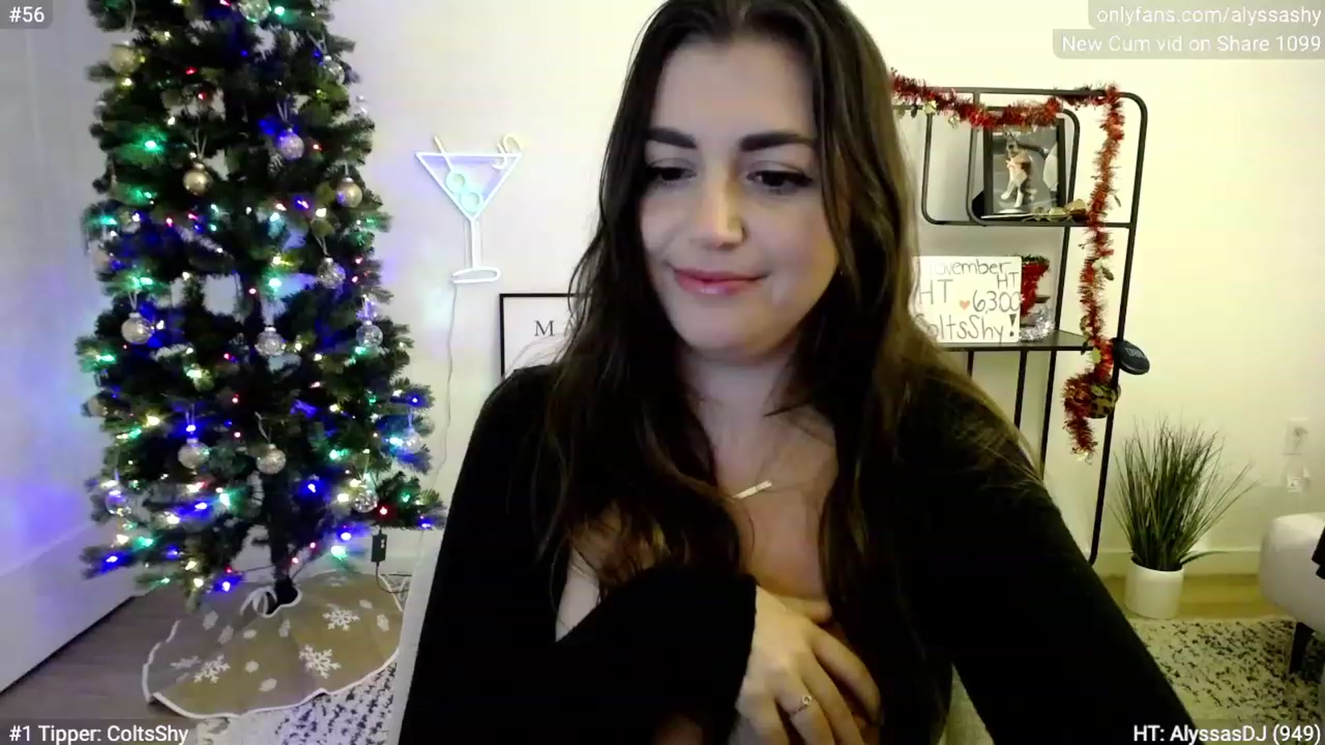 Gallery image thumbnail from AlyssaShy's myfreecams stream on, 11/25/2023, 04:08 image 10 of 20