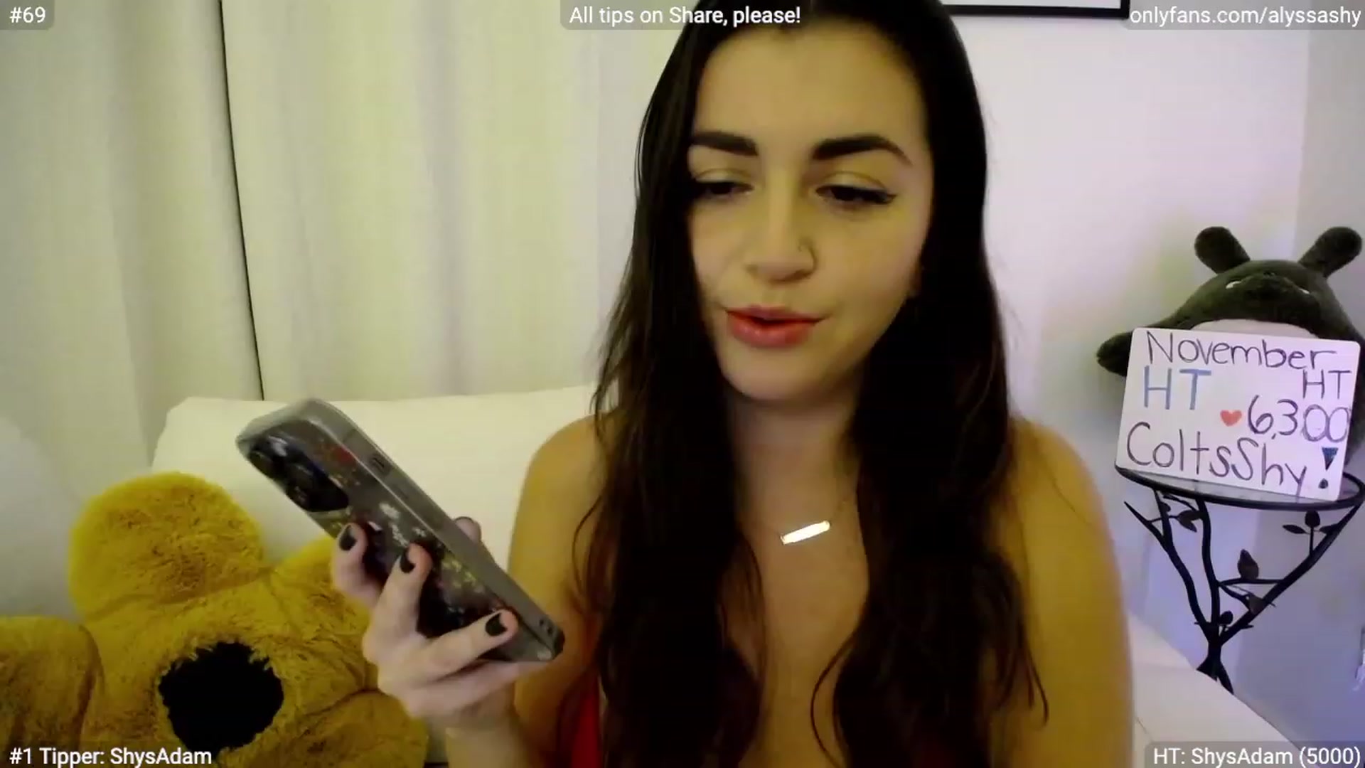 Gallery image thumbnail from AlyssaShy's myfreecams stream on, 11/29/2023, 02:02 image 19 of 20