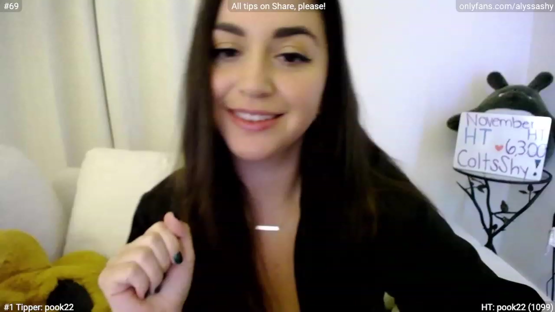 Gallery image thumbnail from AlyssaShy's myfreecams stream on, 11/30/2023, 02:59 image 6 of 20