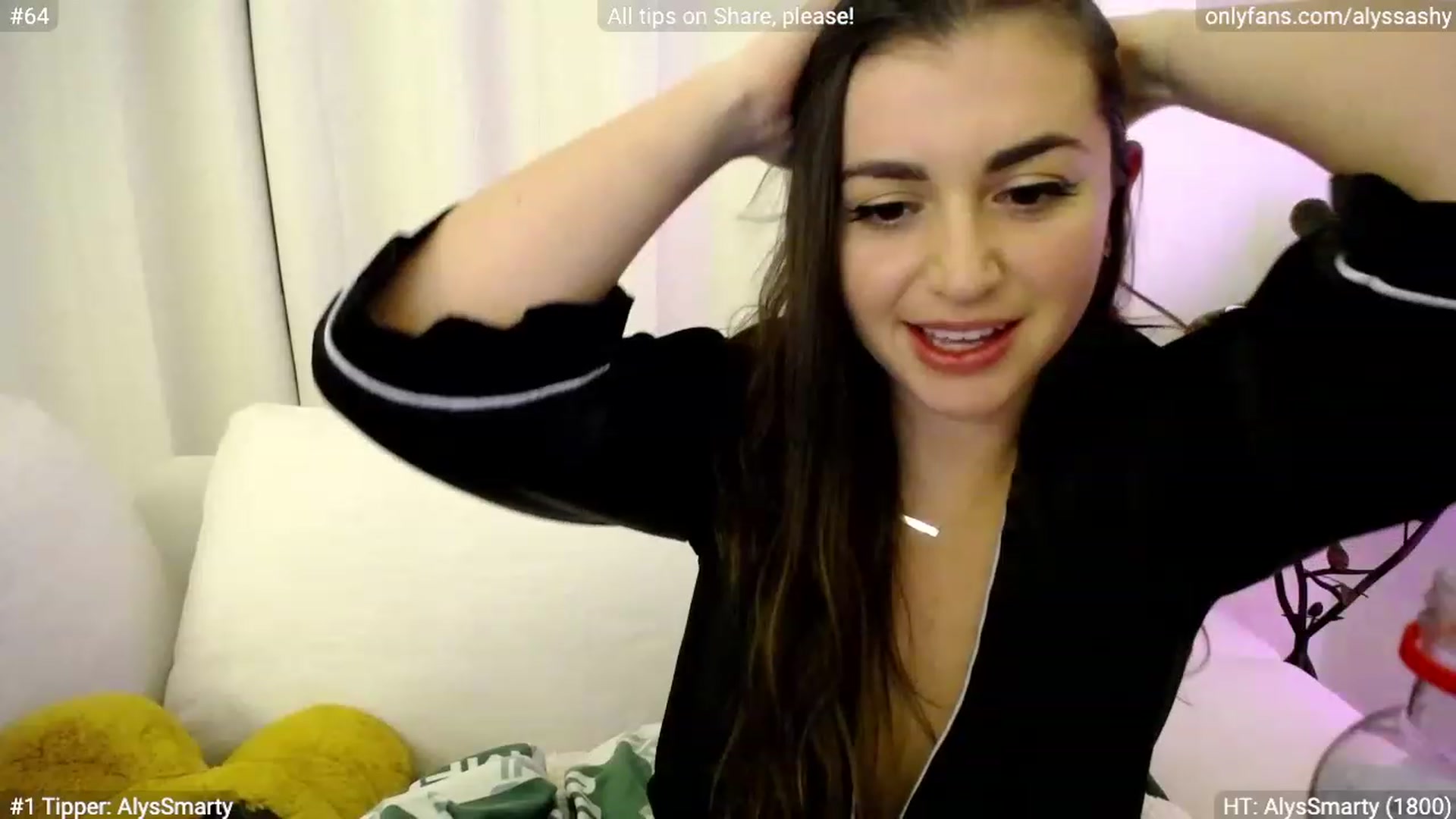 Gallery image thumbnail from AlyssaShy's myfreecams stream on, 11/30/2023, 02:59 image 19 of 20
