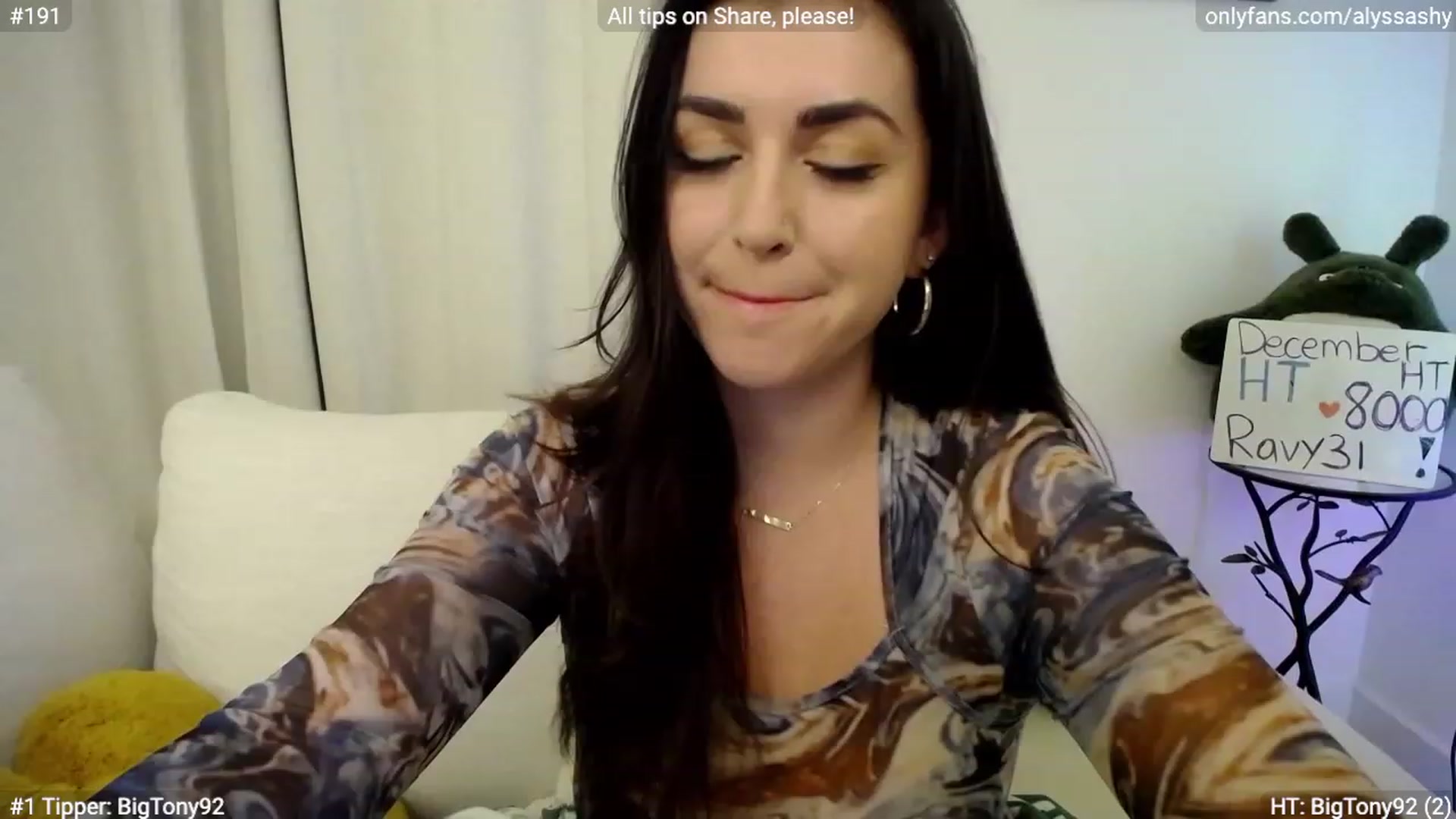 Gallery image thumbnail from AlyssaShy's myfreecams stream on, 12/08/2023, 24:02 image 1 of 20