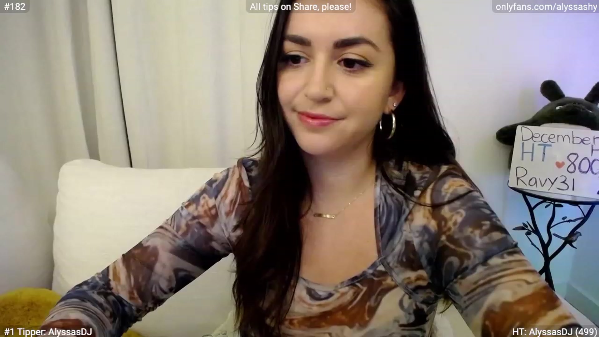 Gallery image thumbnail from AlyssaShy's myfreecams stream on, 12/08/2023, 24:02 image 14 of 20