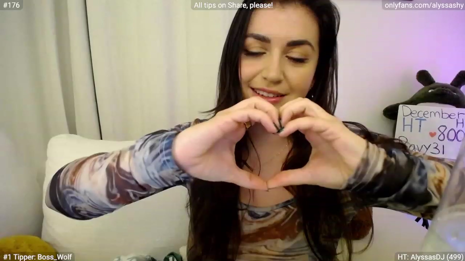 Gallery image thumbnail from AlyssaShy's myfreecams stream on, 12/08/2023, 24:32 image 20 of 20