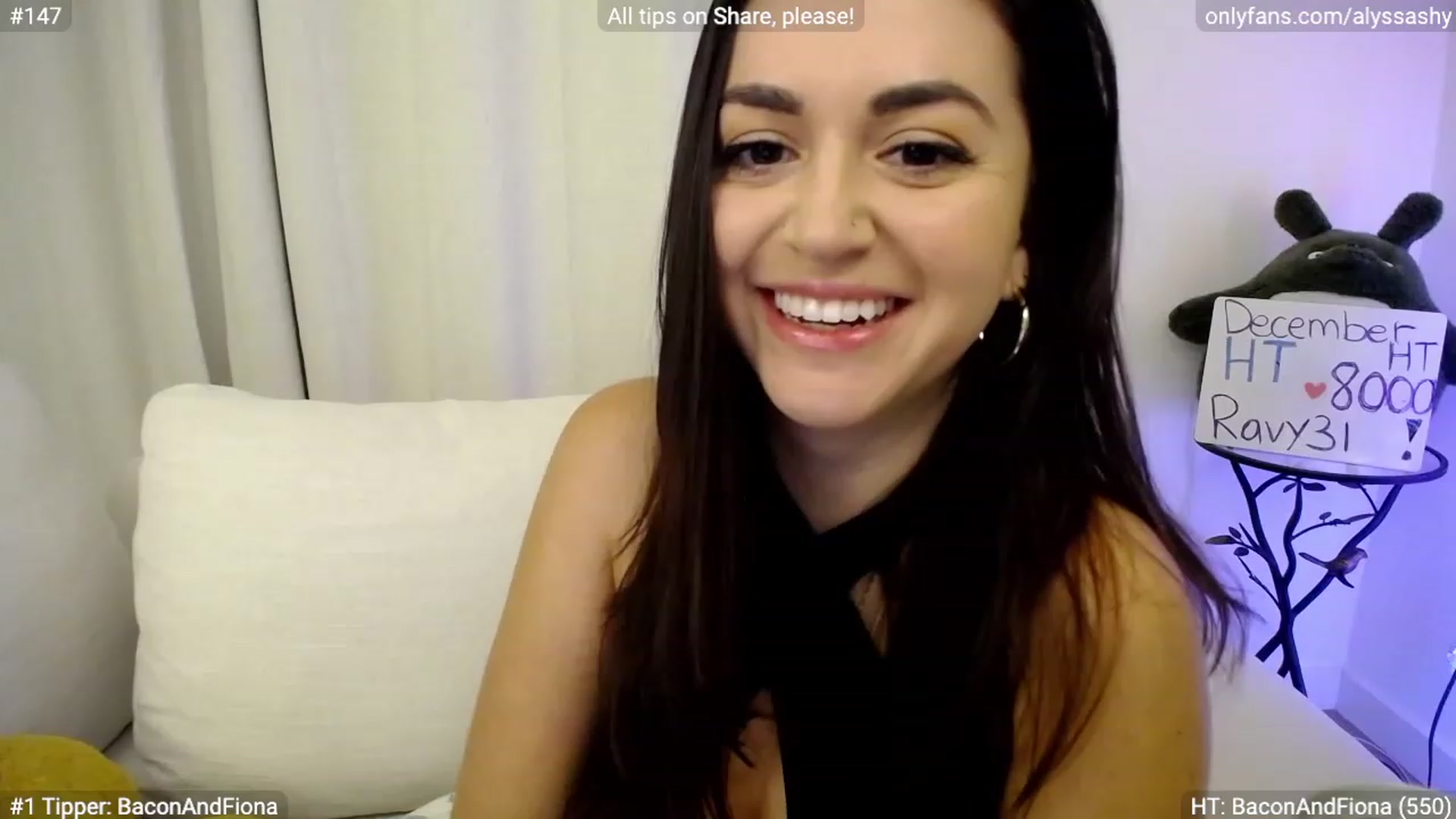 Gallery image thumbnail from AlyssaShy's myfreecams stream on, 12/10/2023, 24:07 image 8 of 20