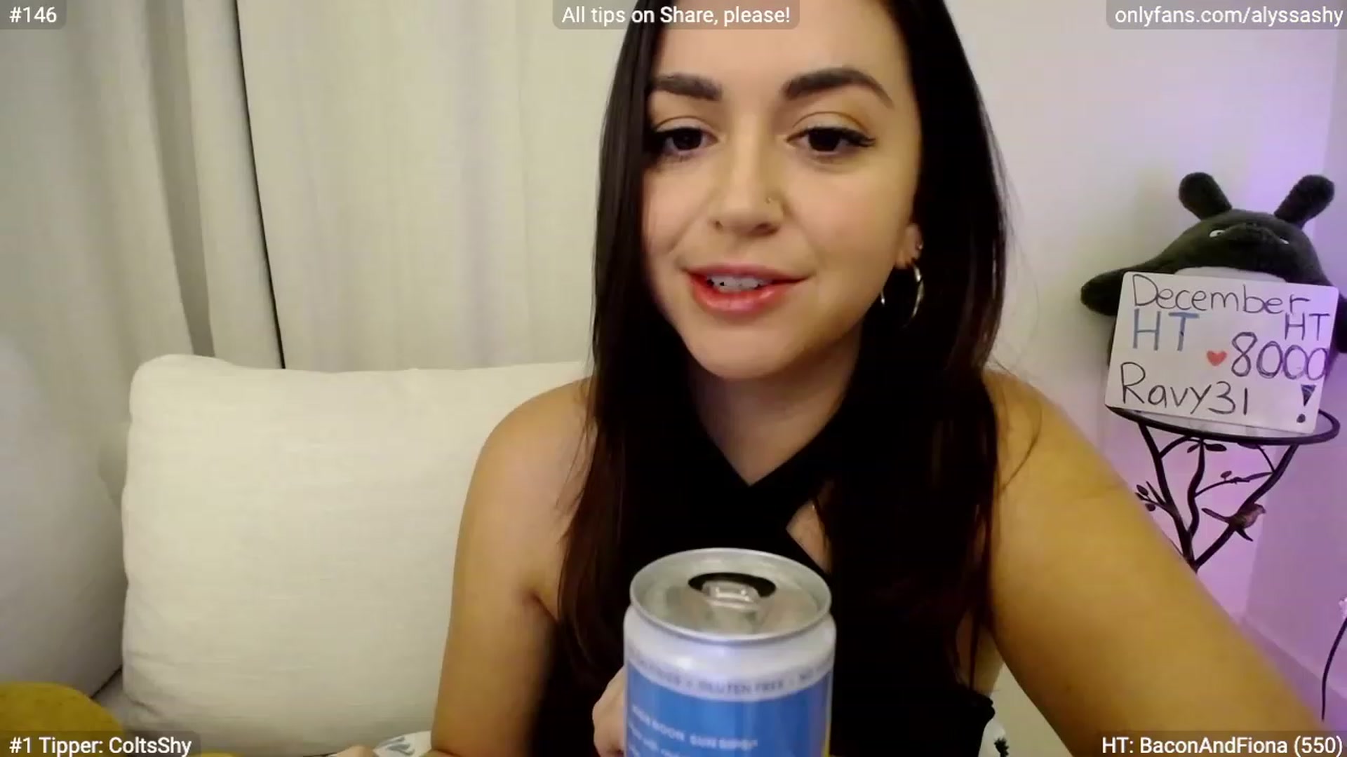 Gallery image thumbnail from AlyssaShy's myfreecams stream on, 12/10/2023, 24:07 image 14 of 20