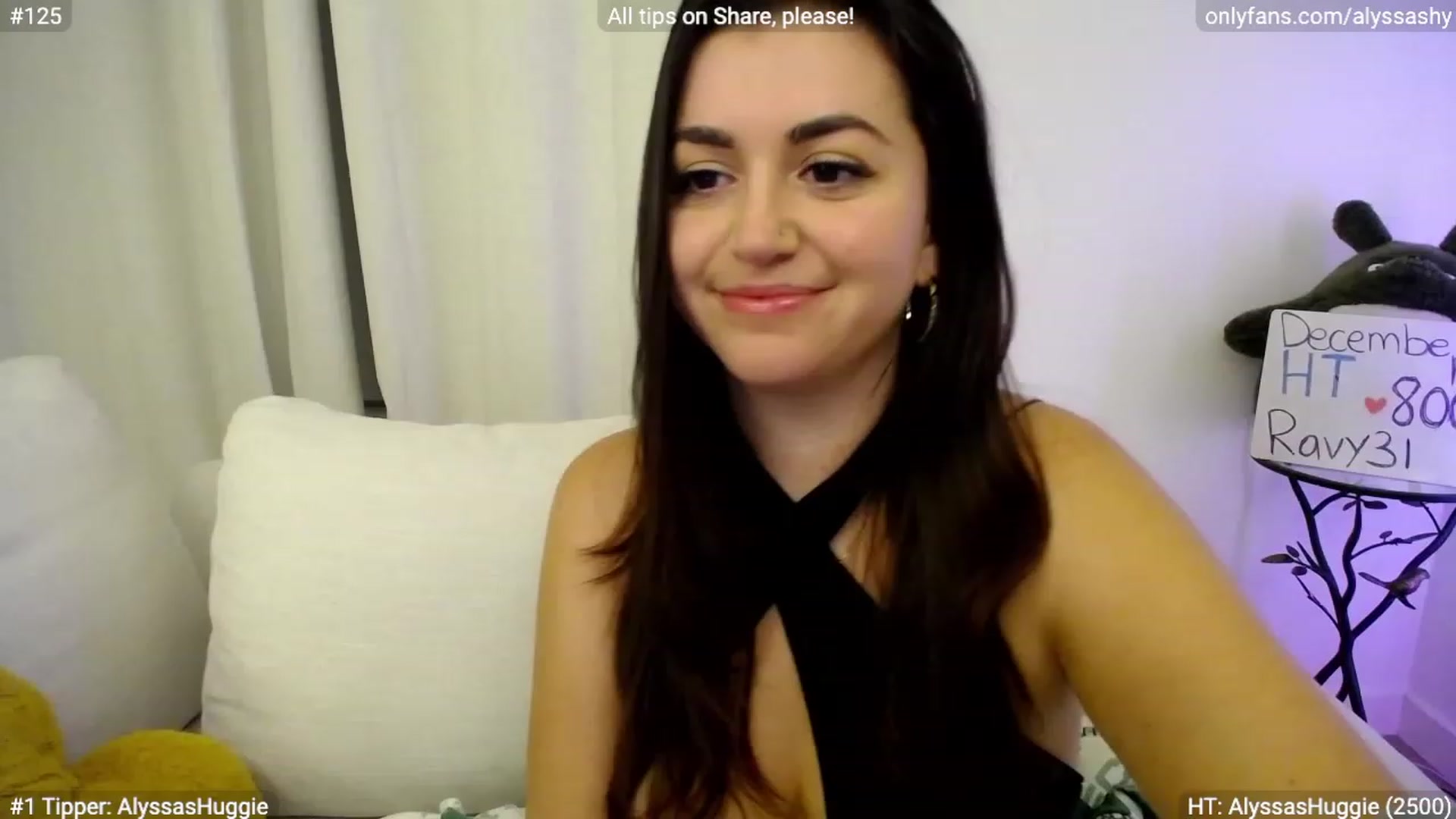 Gallery image thumbnail from AlyssaShy's myfreecams stream on, 12/10/2023, 04:13 image 13 of 20
