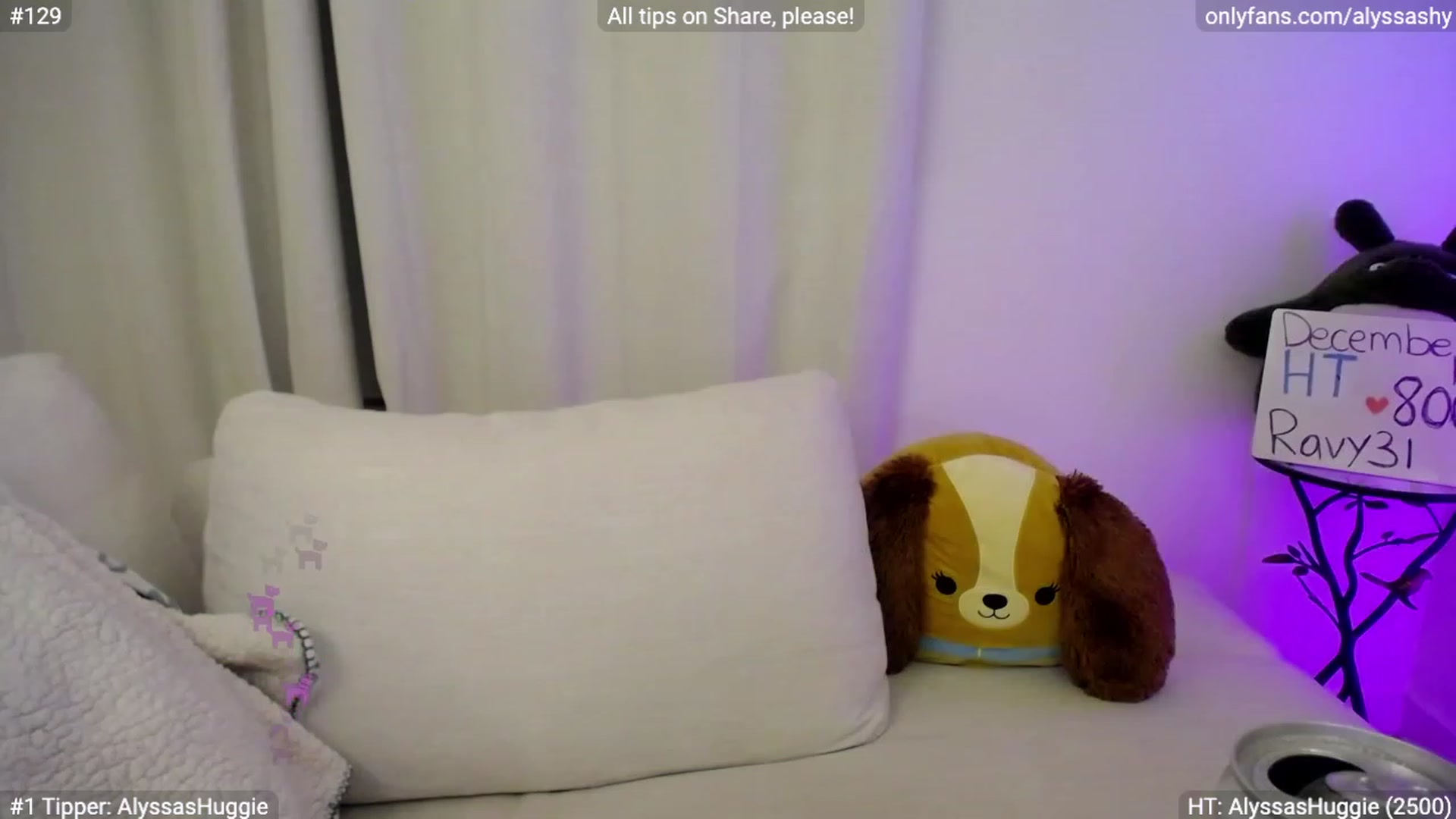 Gallery image thumbnail from AlyssaShy's myfreecams stream on, 12/10/2023, 04:13 image 3 of 20