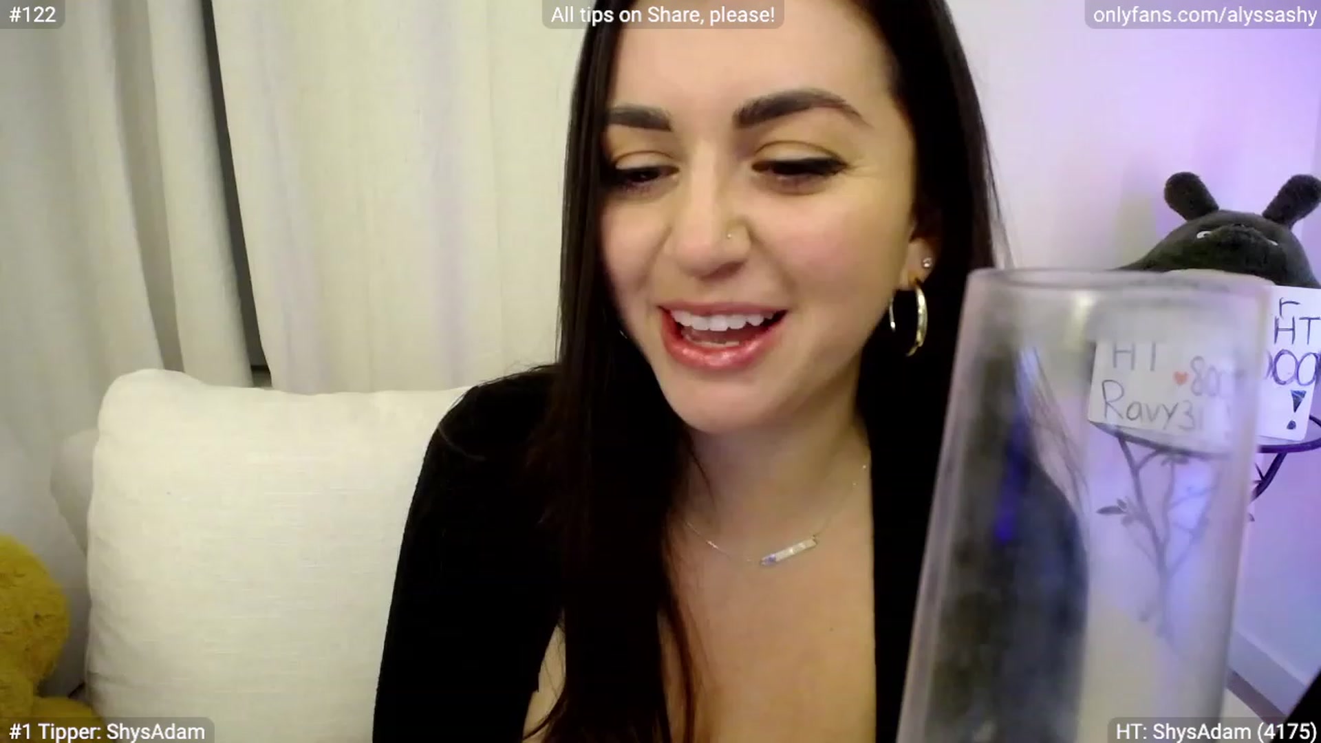 Gallery image thumbnail from AlyssaShy's myfreecams stream on, 12/14/2023, 05:10 image 13 of 20