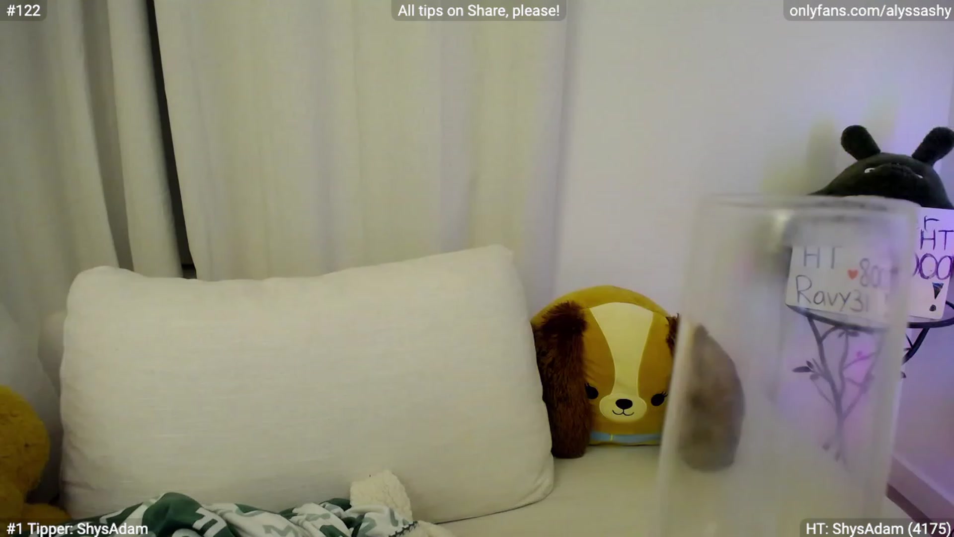 Gallery image thumbnail from AlyssaShy's myfreecams stream on, 12/14/2023, 05:10 image 14 of 20