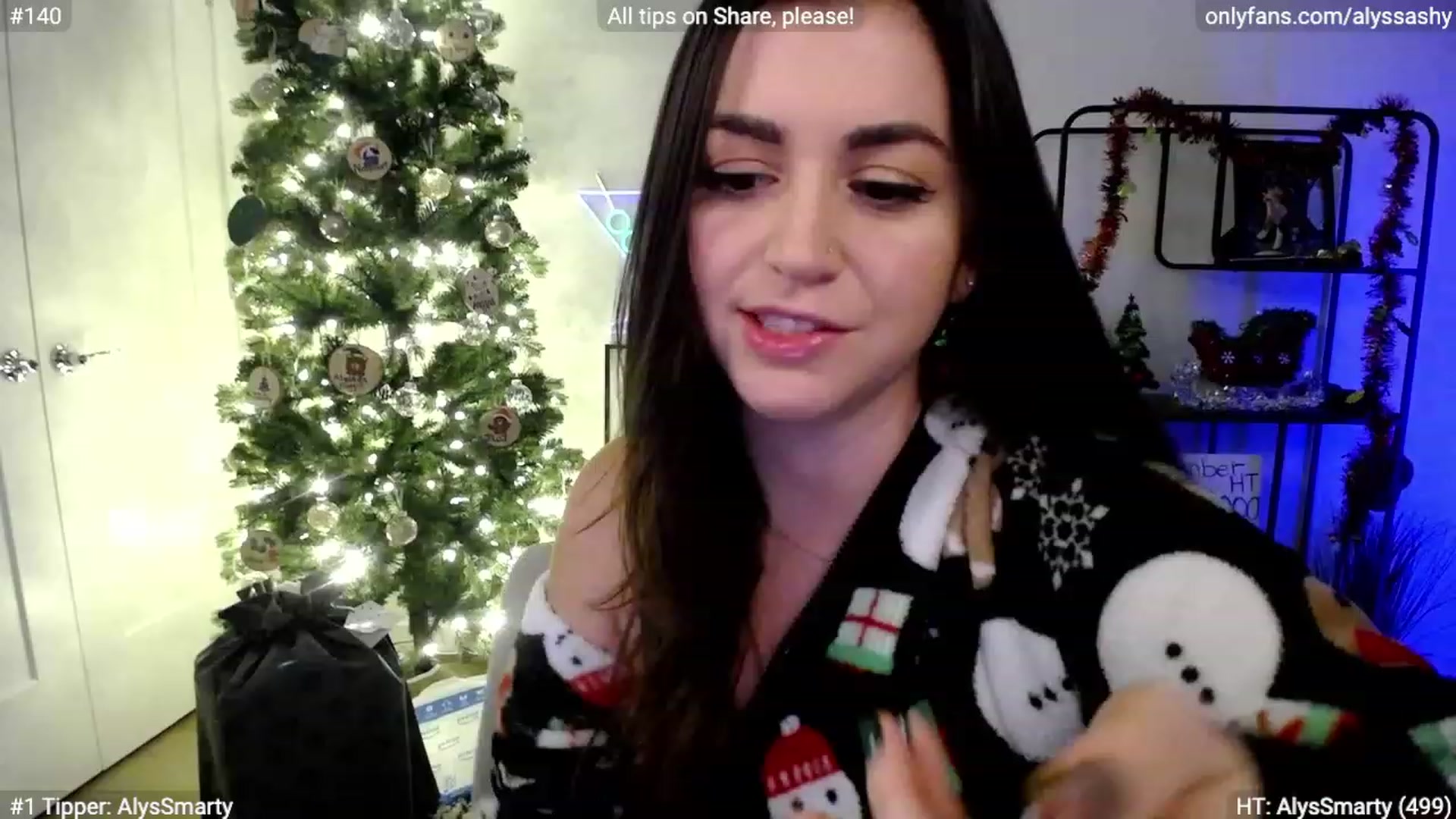 Gallery image thumbnail from AlyssaShy's myfreecams stream on, 12/16/2023, 24:34 image 19 of 20