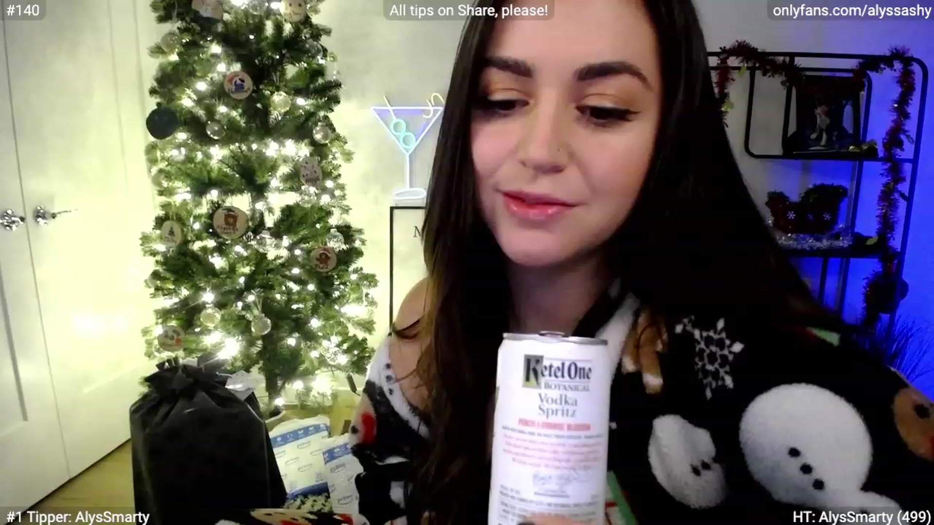 Gallery image thumbnail from AlyssaShy's myfreecams stream on, 12/16/2023, 24:34 image 8 of 20