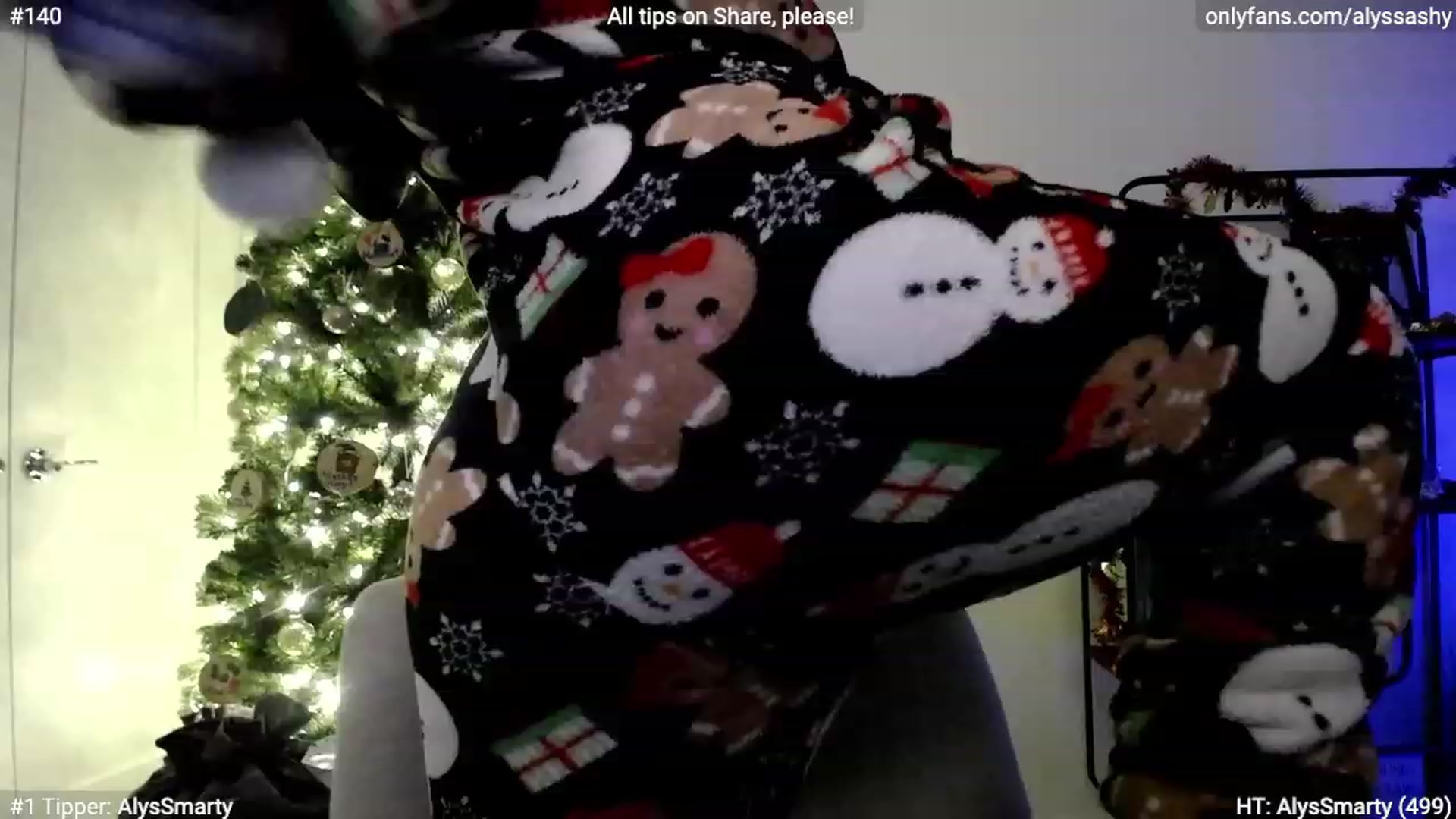 Gallery image thumbnail from AlyssaShy's myfreecams stream on, 12/16/2023, 24:34 image 14 of 20