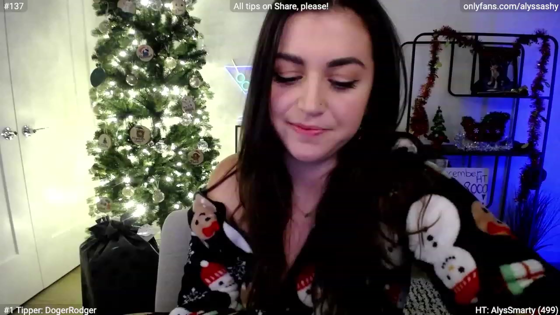 Gallery image thumbnail from AlyssaShy's myfreecams stream on, 12/16/2023, 02:11 image 9 of 20