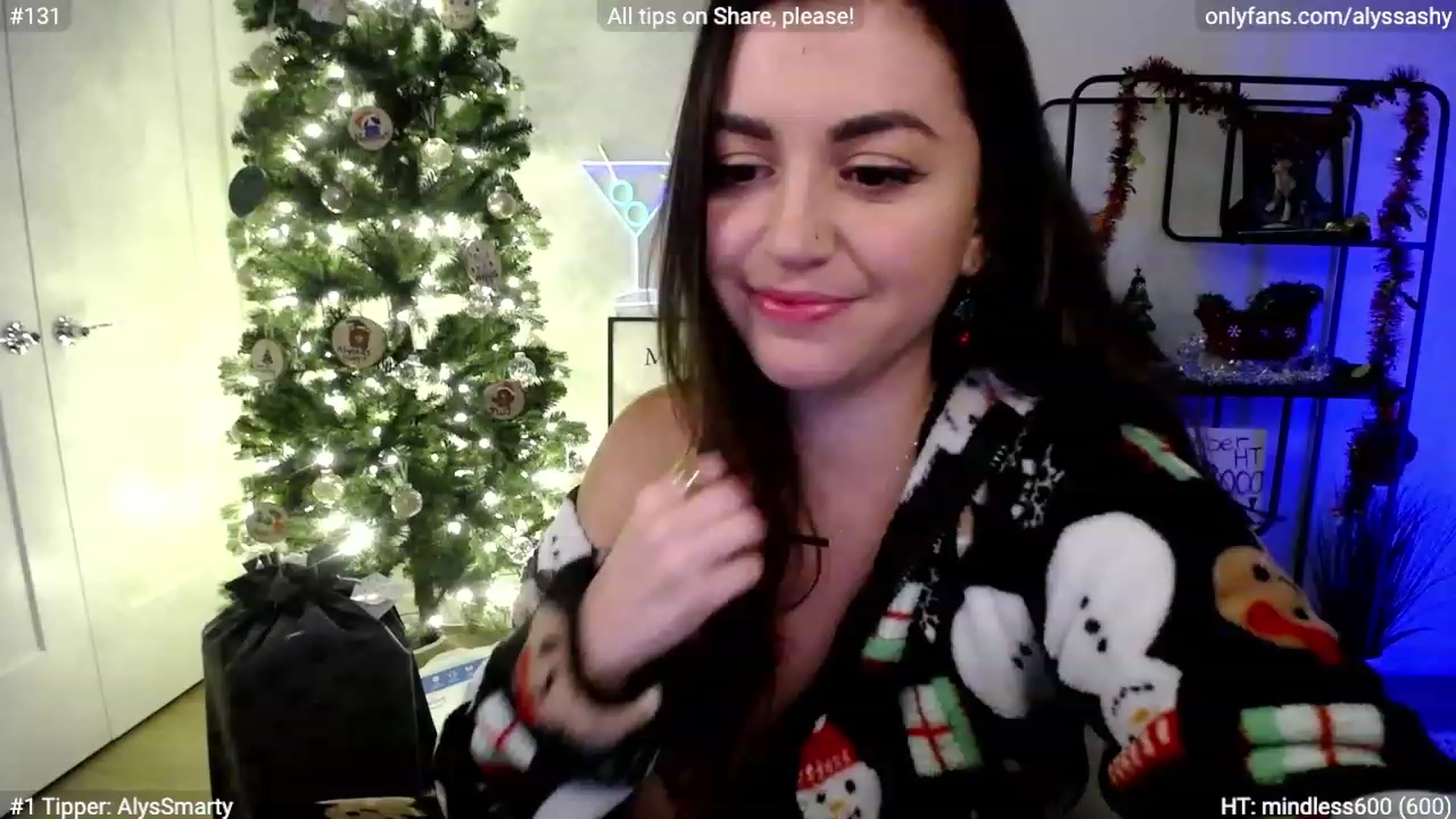 Gallery image thumbnail from AlyssaShy's myfreecams stream on, 12/16/2023, 03:50 image 3 of 20