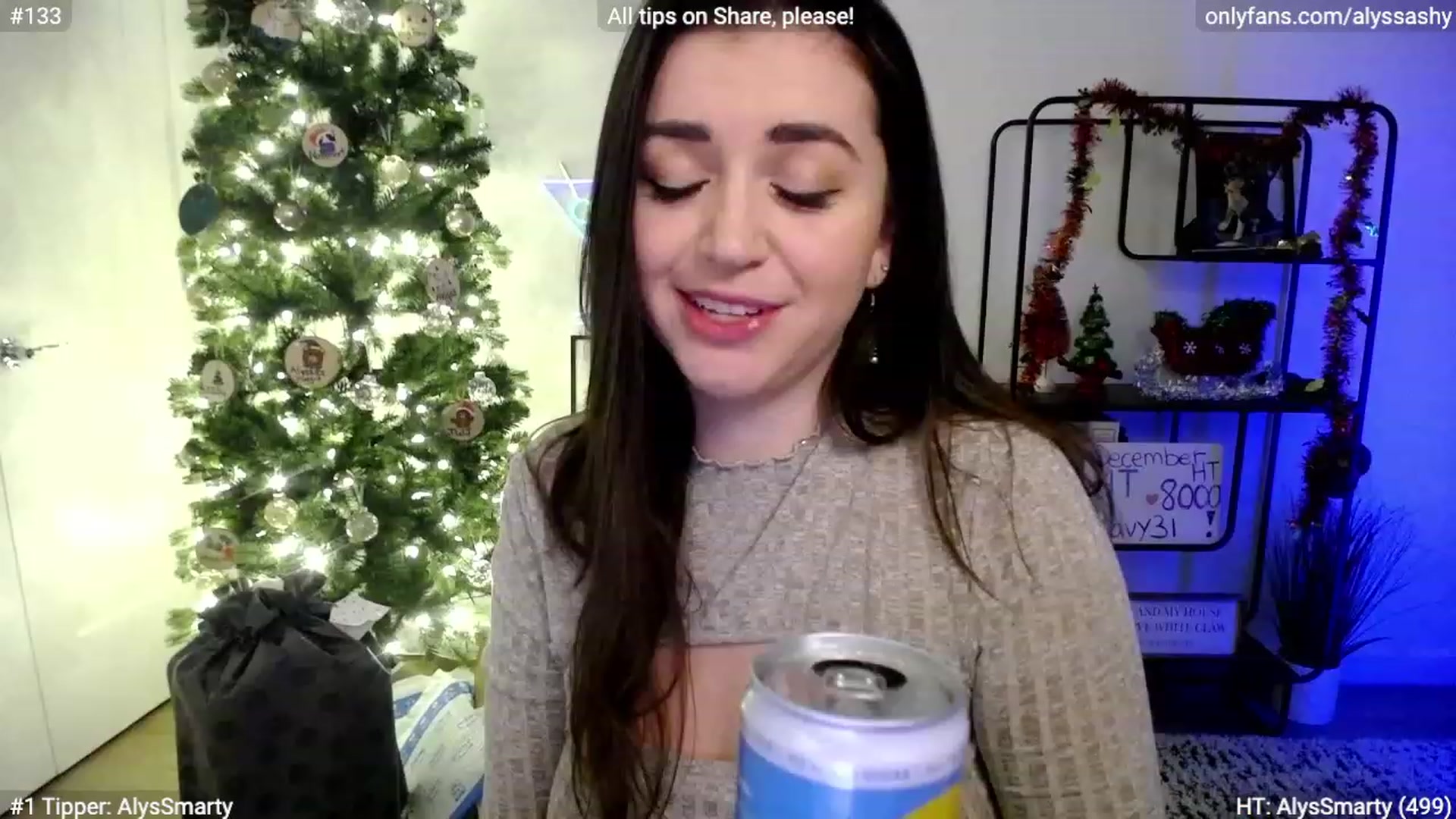 Gallery image thumbnail from AlyssaShy's myfreecams stream on, 12/17/2023, 01:33 image 15 of 20