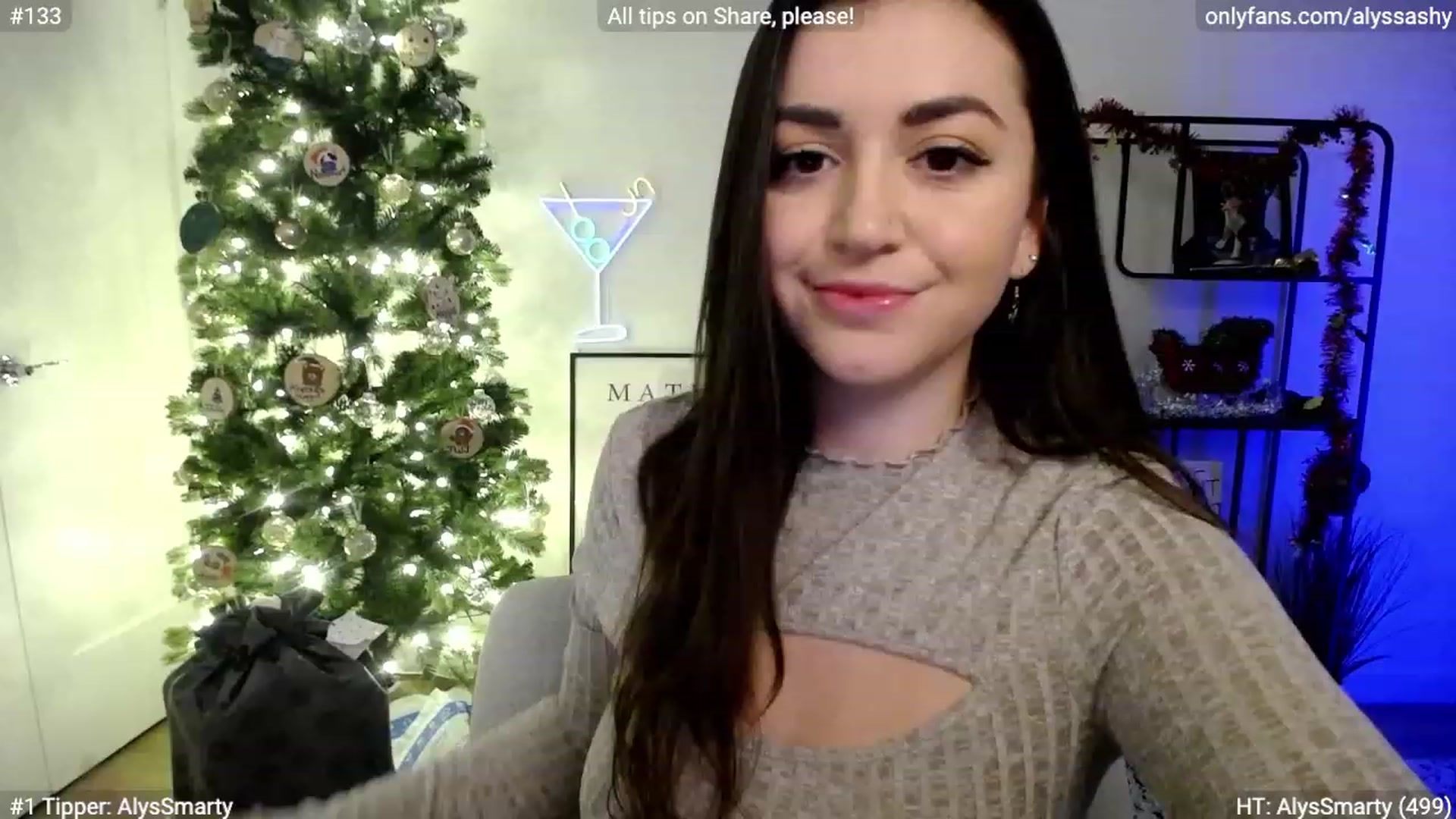 Gallery image thumbnail from AlyssaShy's myfreecams stream on, 12/17/2023, 01:33 image 11 of 20
