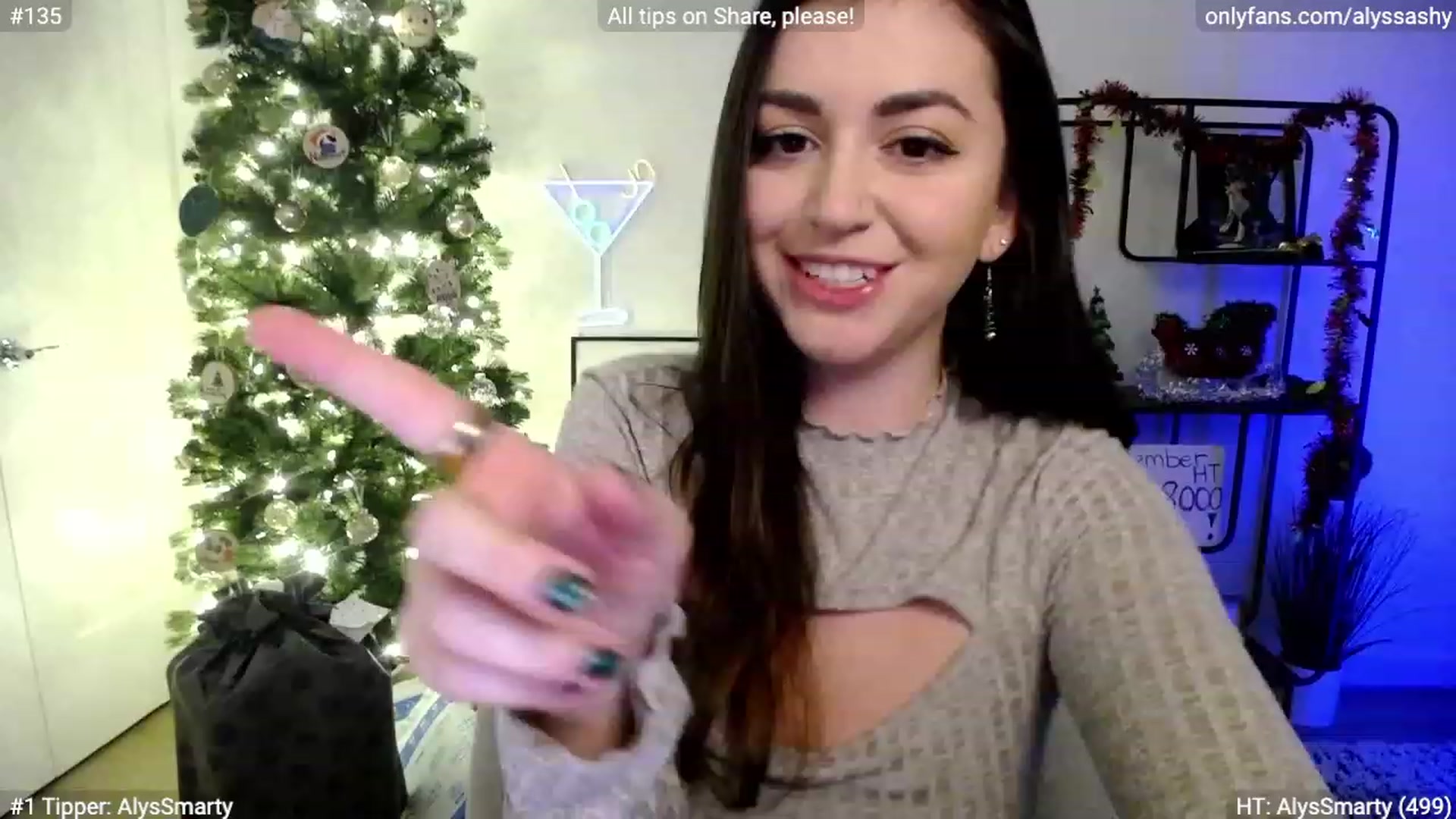 Gallery image thumbnail from AlyssaShy's myfreecams stream on, 12/17/2023, 01:33 image 2 of 20