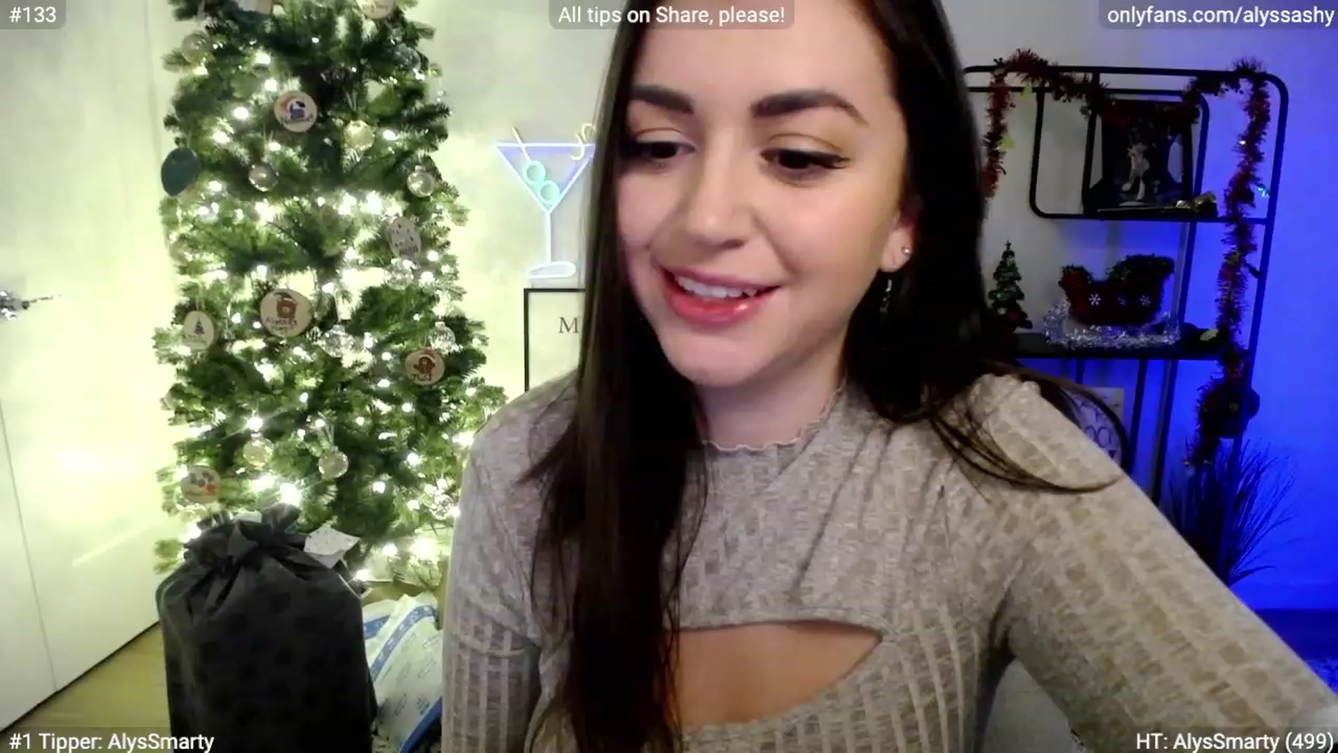 Gallery image thumbnail from AlyssaShy's myfreecams stream on, 12/17/2023, 01:33 image 20 of 20