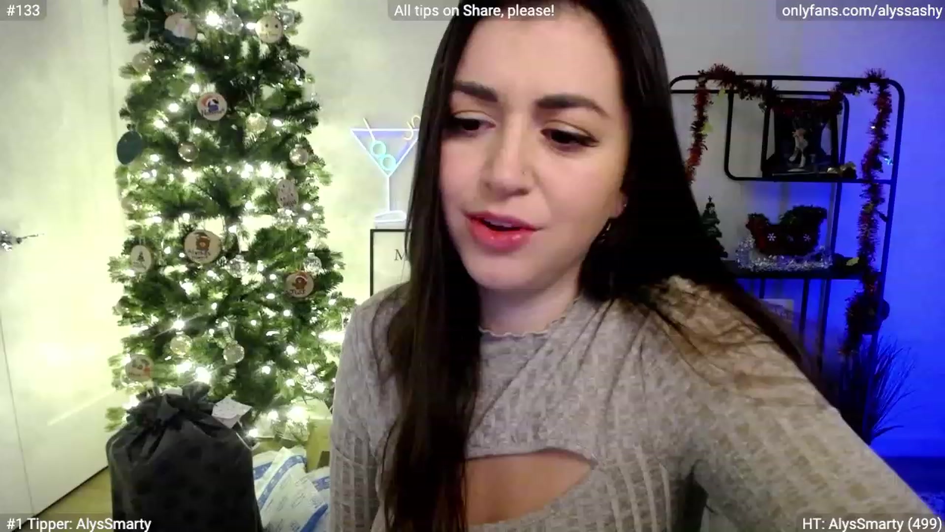 Gallery image thumbnail from AlyssaShy's myfreecams stream on, 12/17/2023, 01:33 image 13 of 20
