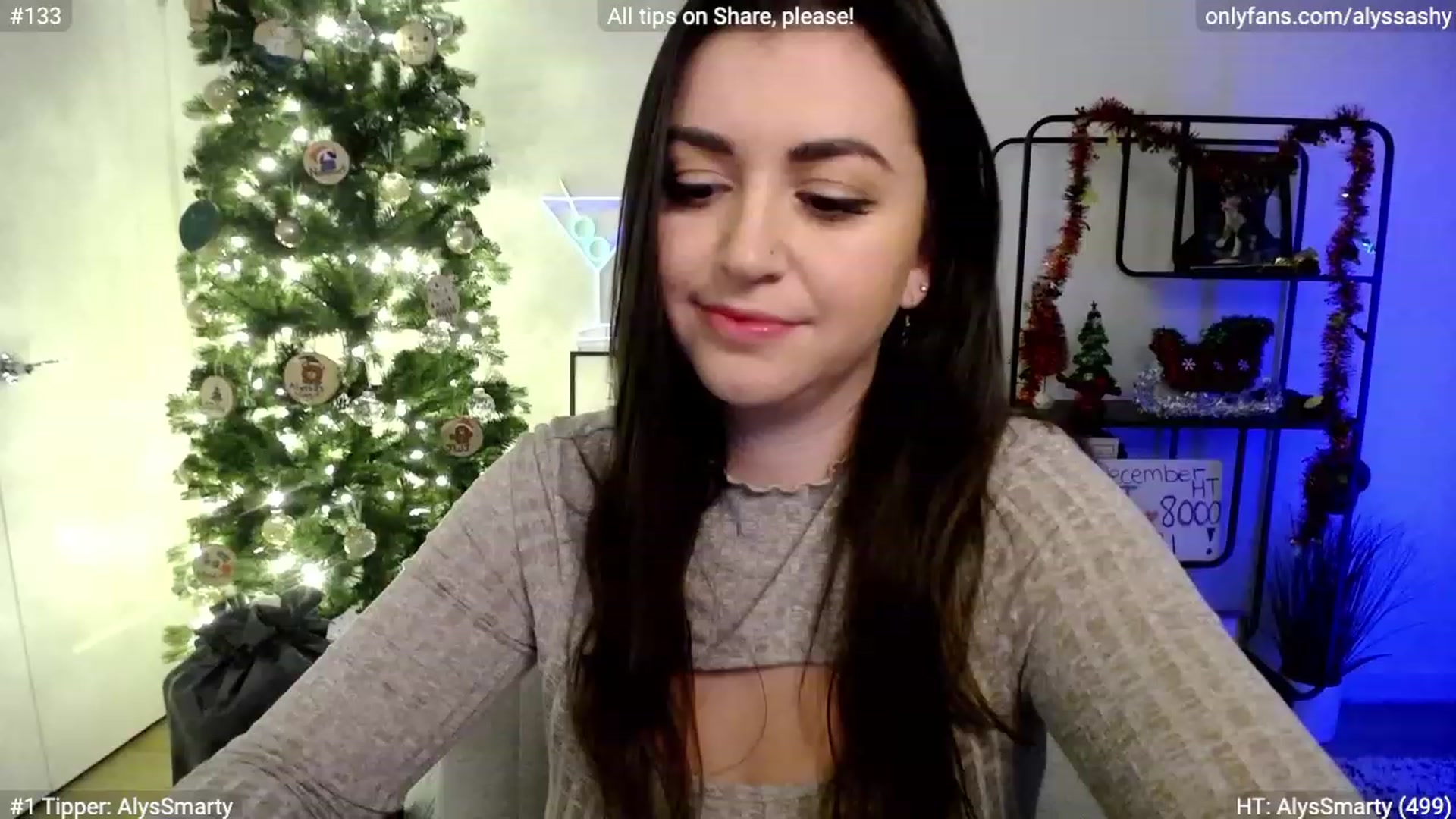Gallery image thumbnail from AlyssaShy's myfreecams stream on, 12/17/2023, 01:33 image 10 of 20
