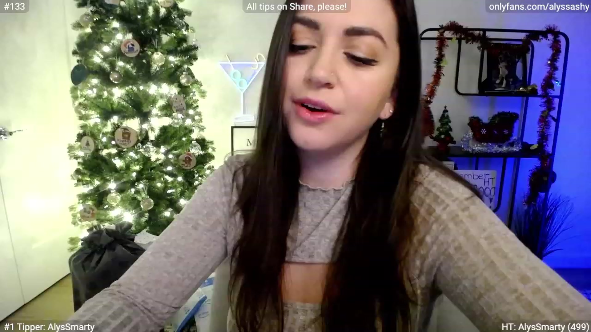 Gallery image thumbnail from AlyssaShy's myfreecams stream on, 12/17/2023, 01:33 image 17 of 20