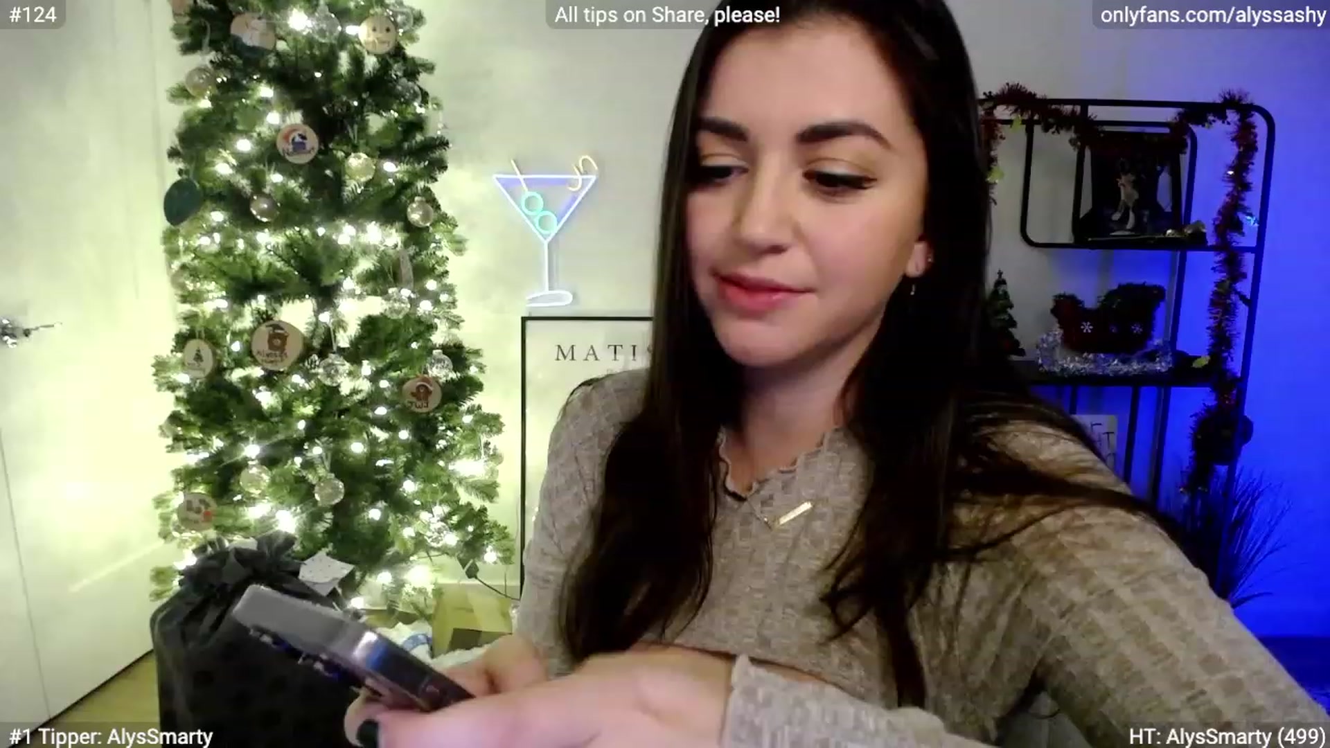 Gallery image thumbnail from AlyssaShy's myfreecams stream on, 12/17/2023, 03:04 image 20 of 20