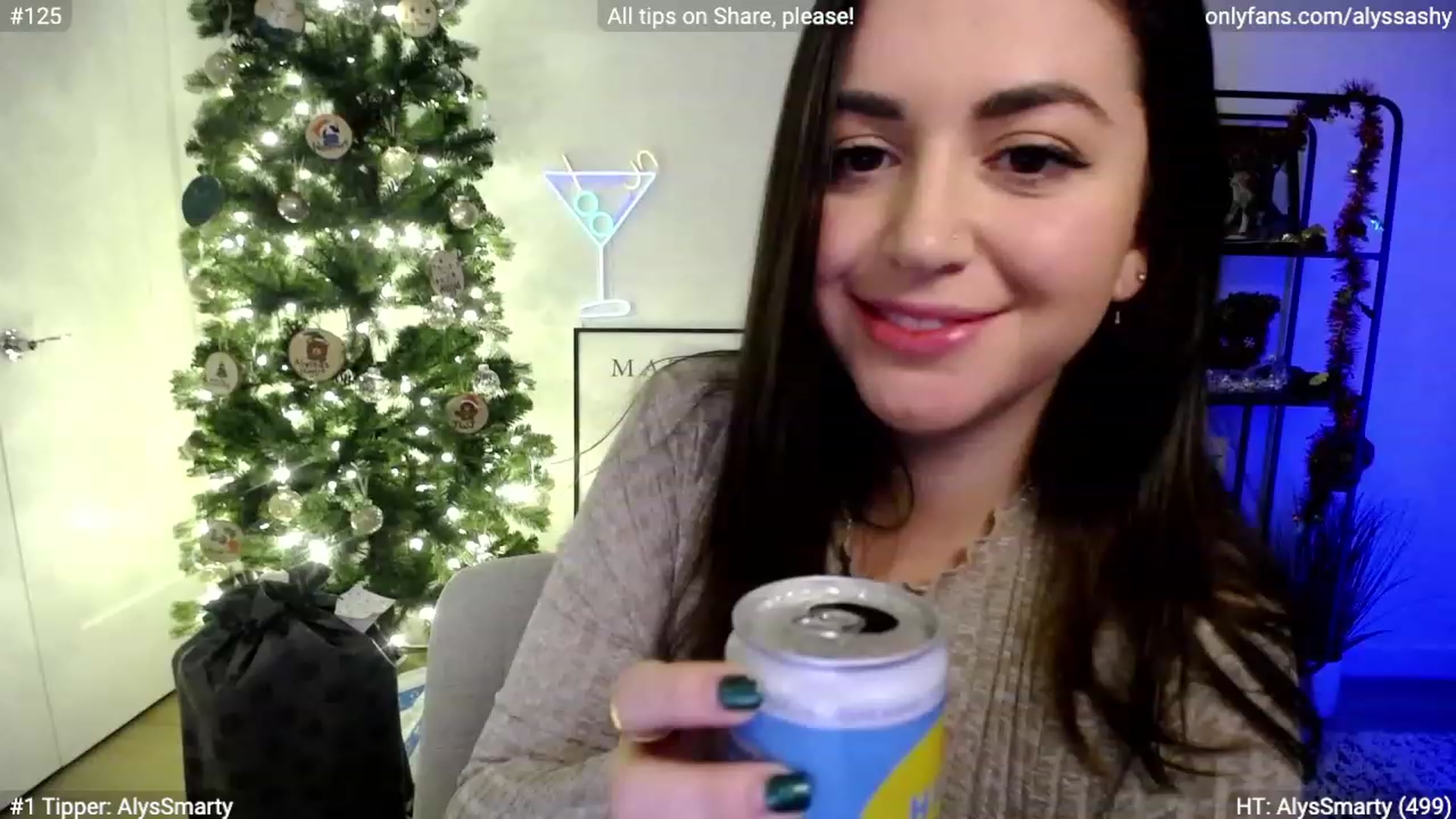 Gallery image thumbnail from AlyssaShy's myfreecams stream on, 12/17/2023, 03:04 image 14 of 20