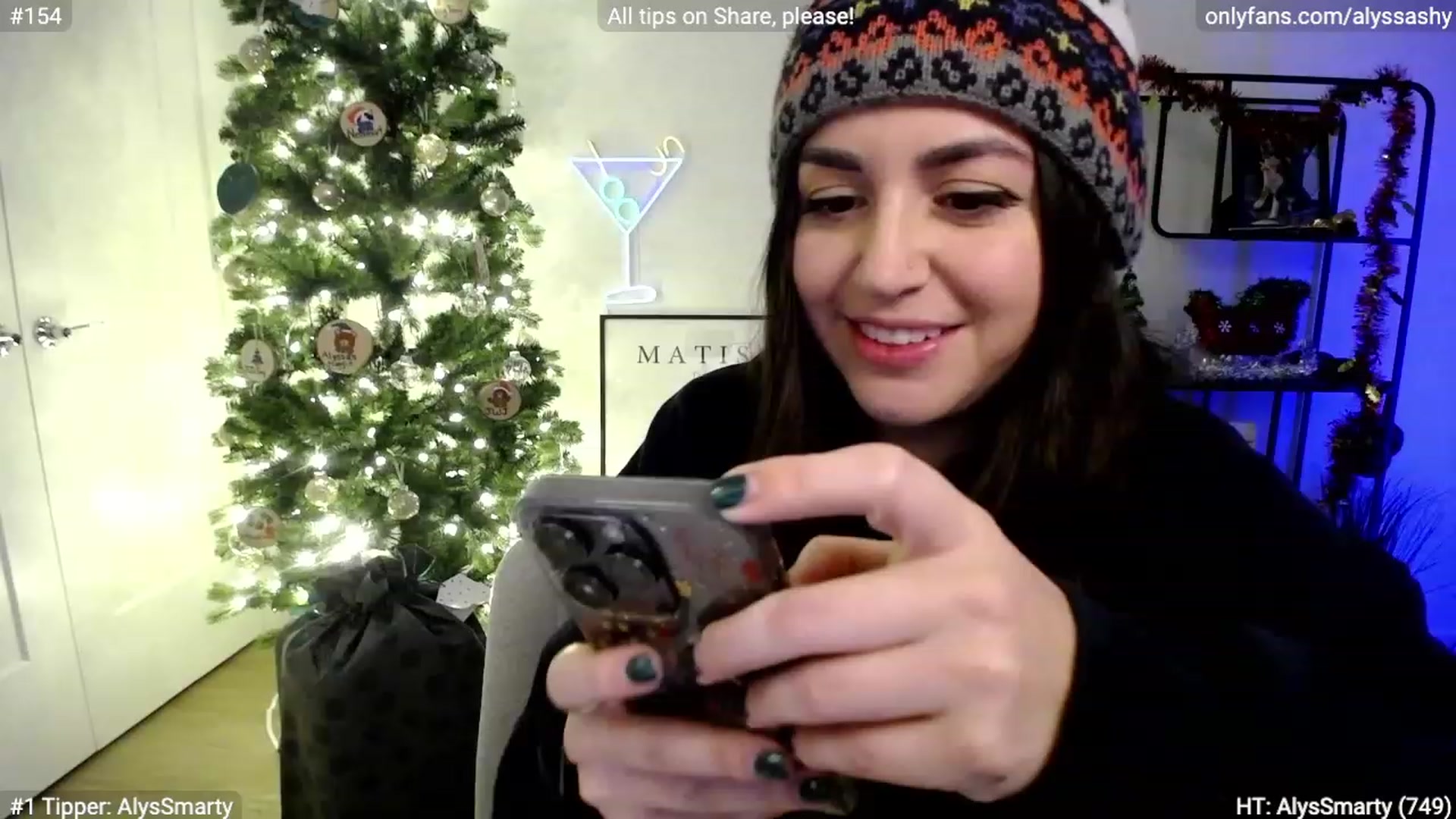 Gallery image thumbnail from AlyssaShy's myfreecams stream on, 12/20/2023, 03:17 image 7 of 20