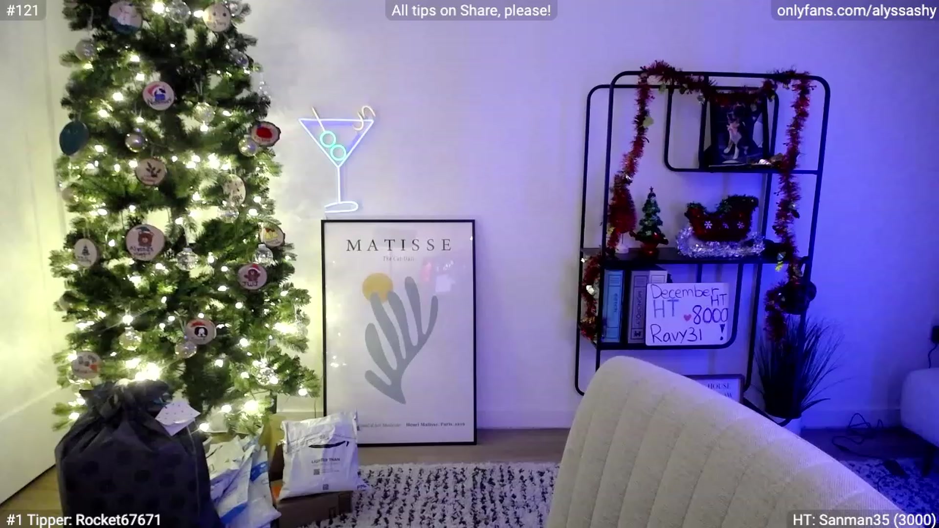 Gallery image thumbnail from AlyssaShy's myfreecams stream on, 12/21/2023, 24:03 image 7 of 20