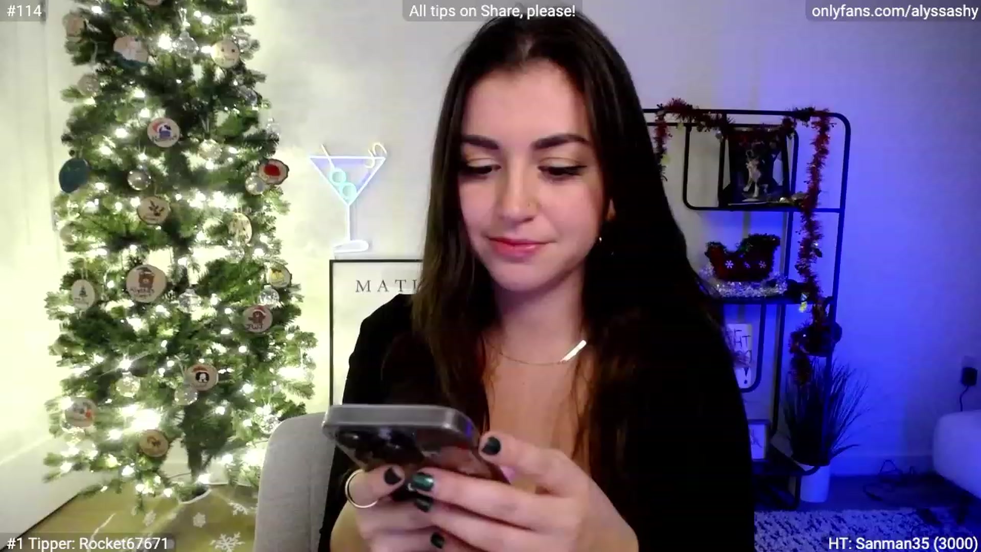 Gallery image thumbnail from AlyssaShy's myfreecams stream on, 12/21/2023, 02:54 image 14 of 20