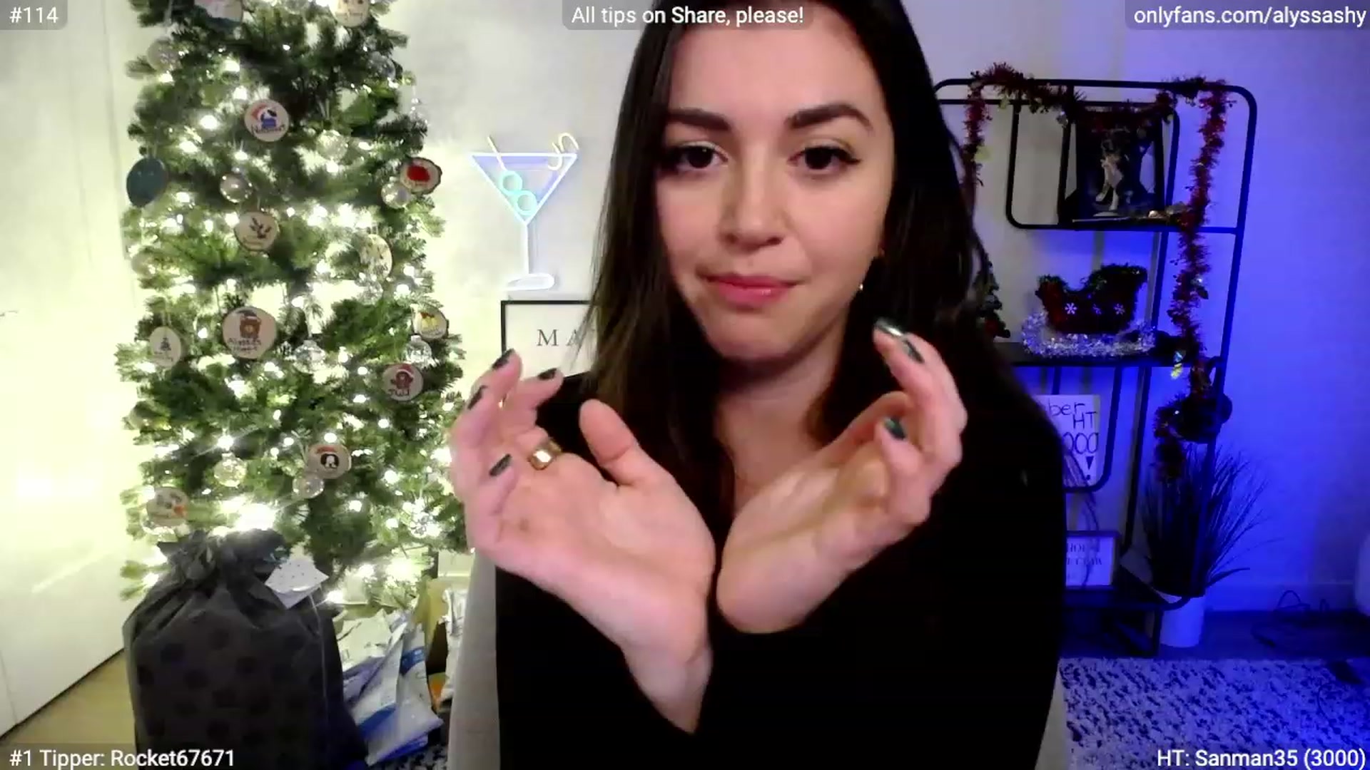Gallery image thumbnail from AlyssaShy's myfreecams stream on, 12/21/2023, 02:54 image 6 of 20