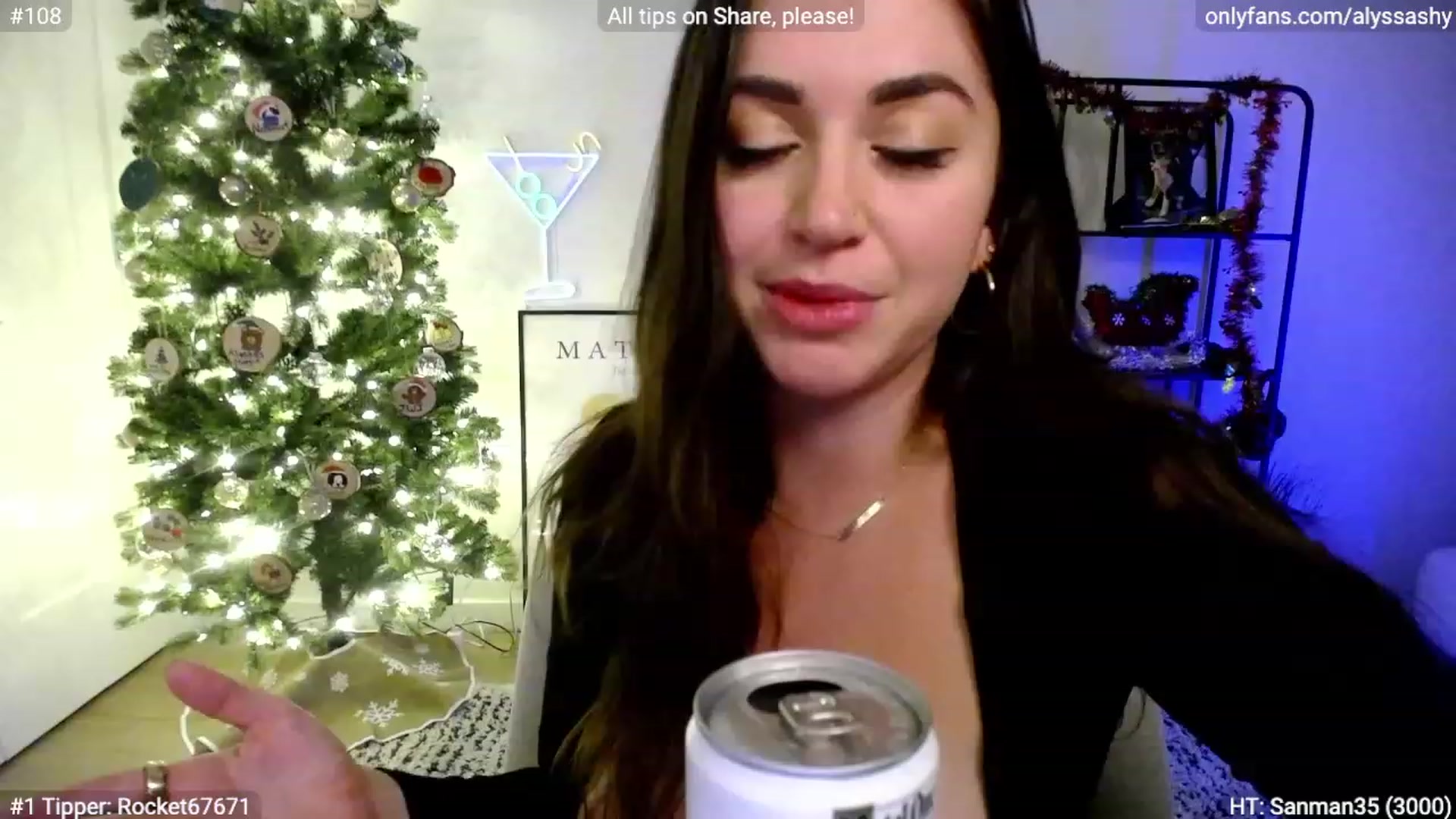 Gallery image thumbnail from AlyssaShy's myfreecams stream on, 12/21/2023, 05:10 image 18 of 20