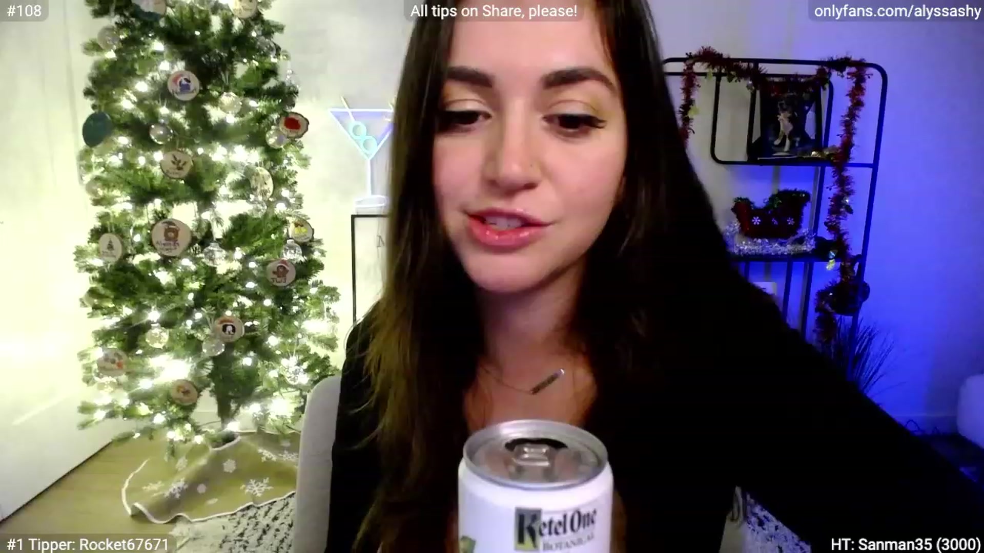 Gallery image thumbnail from AlyssaShy's myfreecams stream on, 12/21/2023, 05:10 image 16 of 20