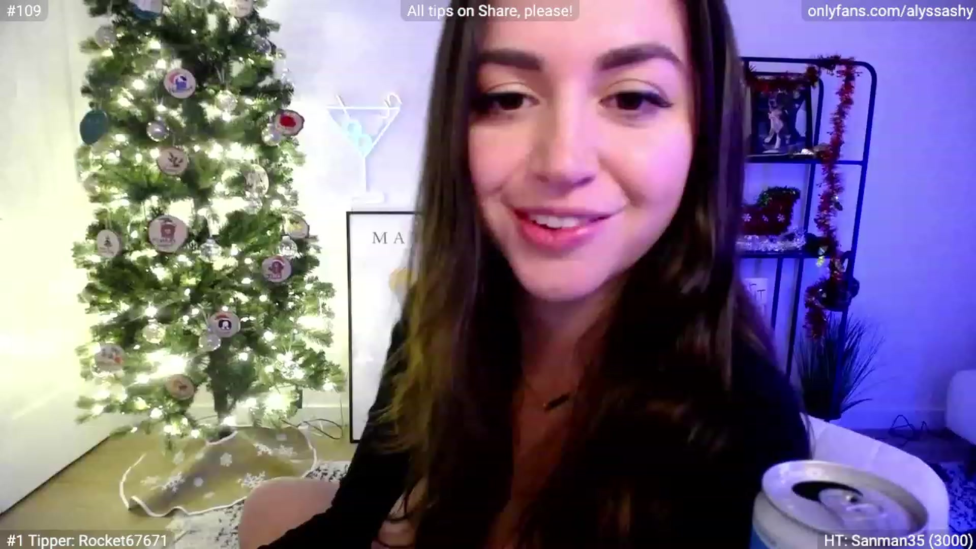 Gallery image thumbnail from AlyssaShy's myfreecams stream on, 12/21/2023, 05:10 image 7 of 20
