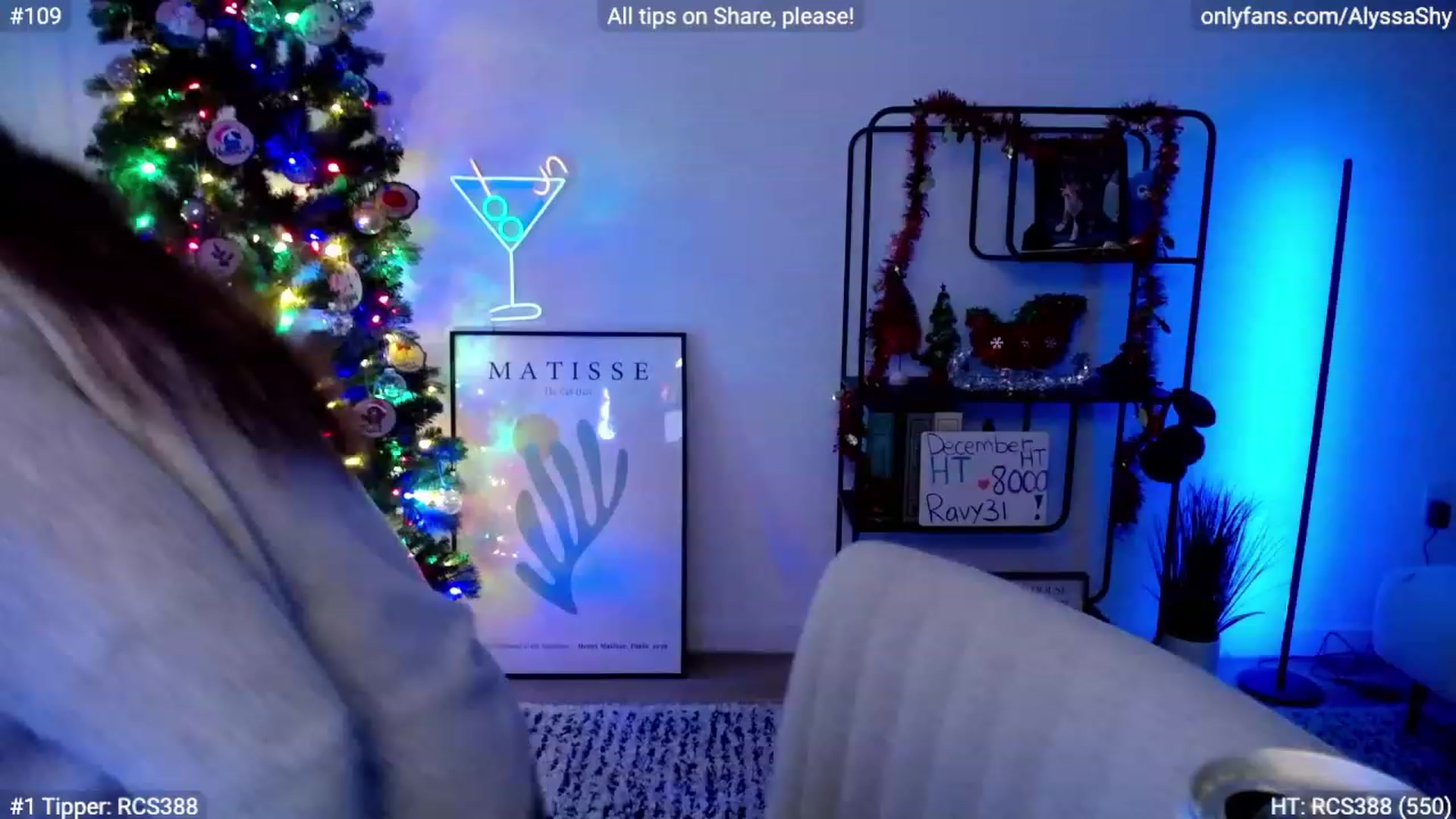 Gallery image thumbnail from AlyssaShy's myfreecams stream on, 12/31/2023, 01:41 image 16 of 20