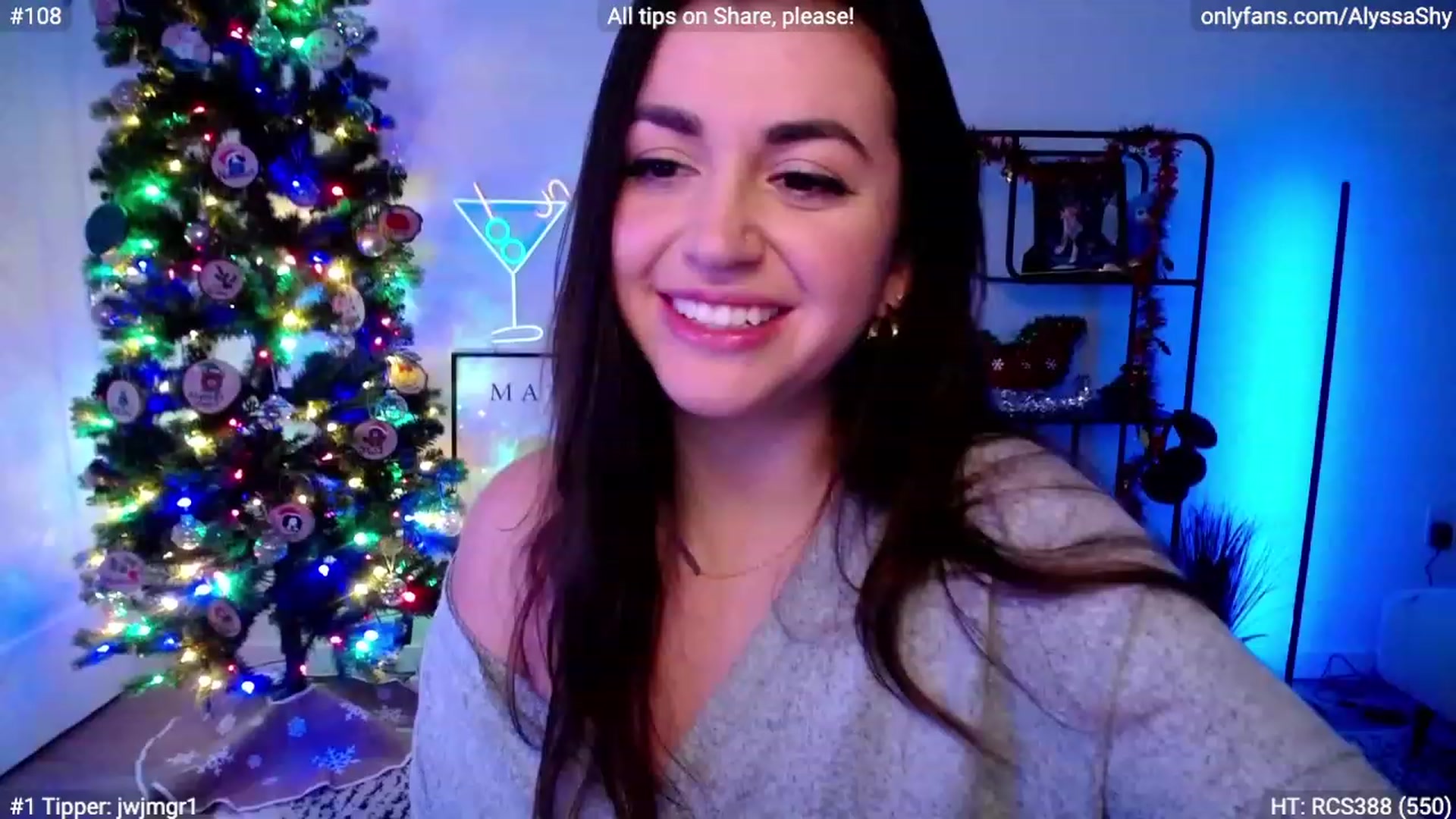 Gallery image thumbnail from AlyssaShy's myfreecams stream on, 12/31/2023, 04:28 image 7 of 20