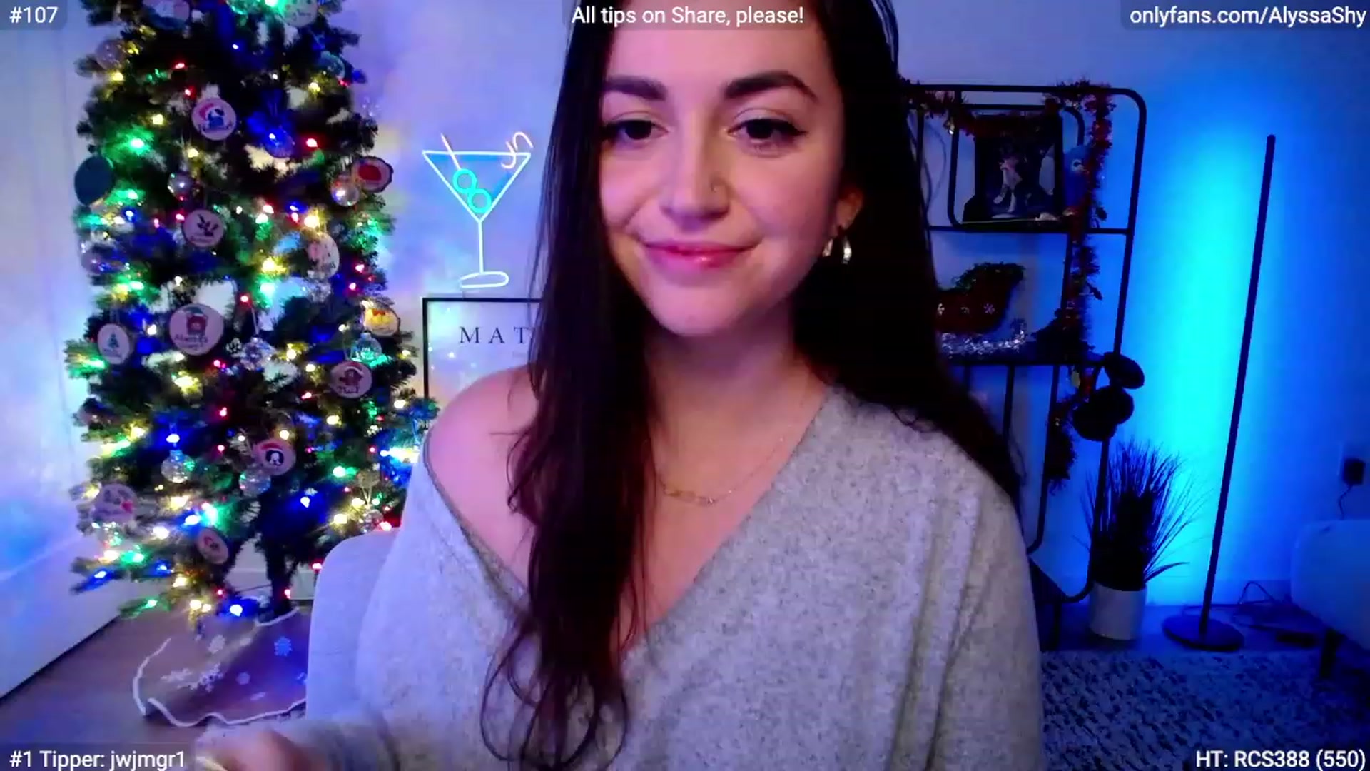Gallery image thumbnail from AlyssaShy's myfreecams stream on, 12/31/2023, 04:28 image 11 of 20