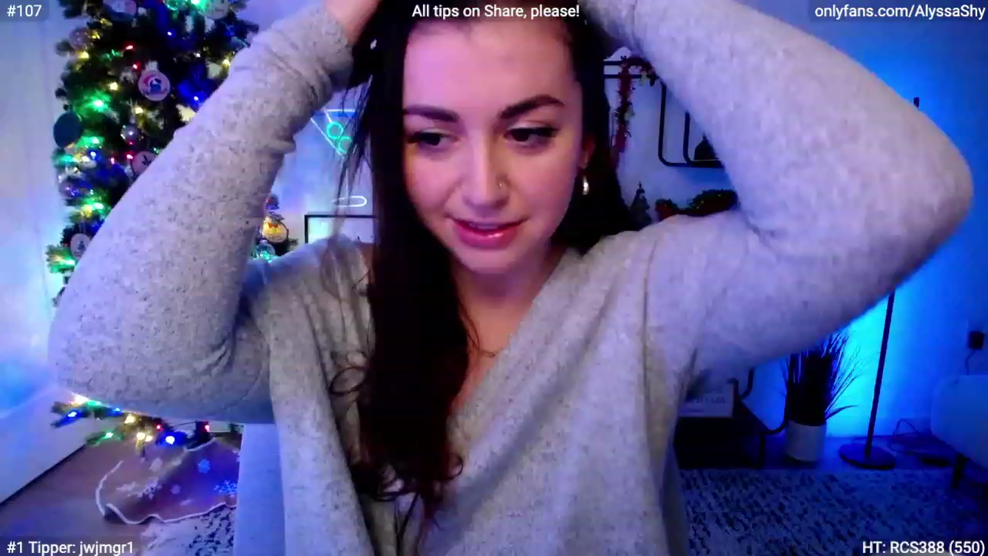 Gallery image thumbnail from AlyssaShy's myfreecams stream on, 12/31/2023, 04:28 image 12 of 20