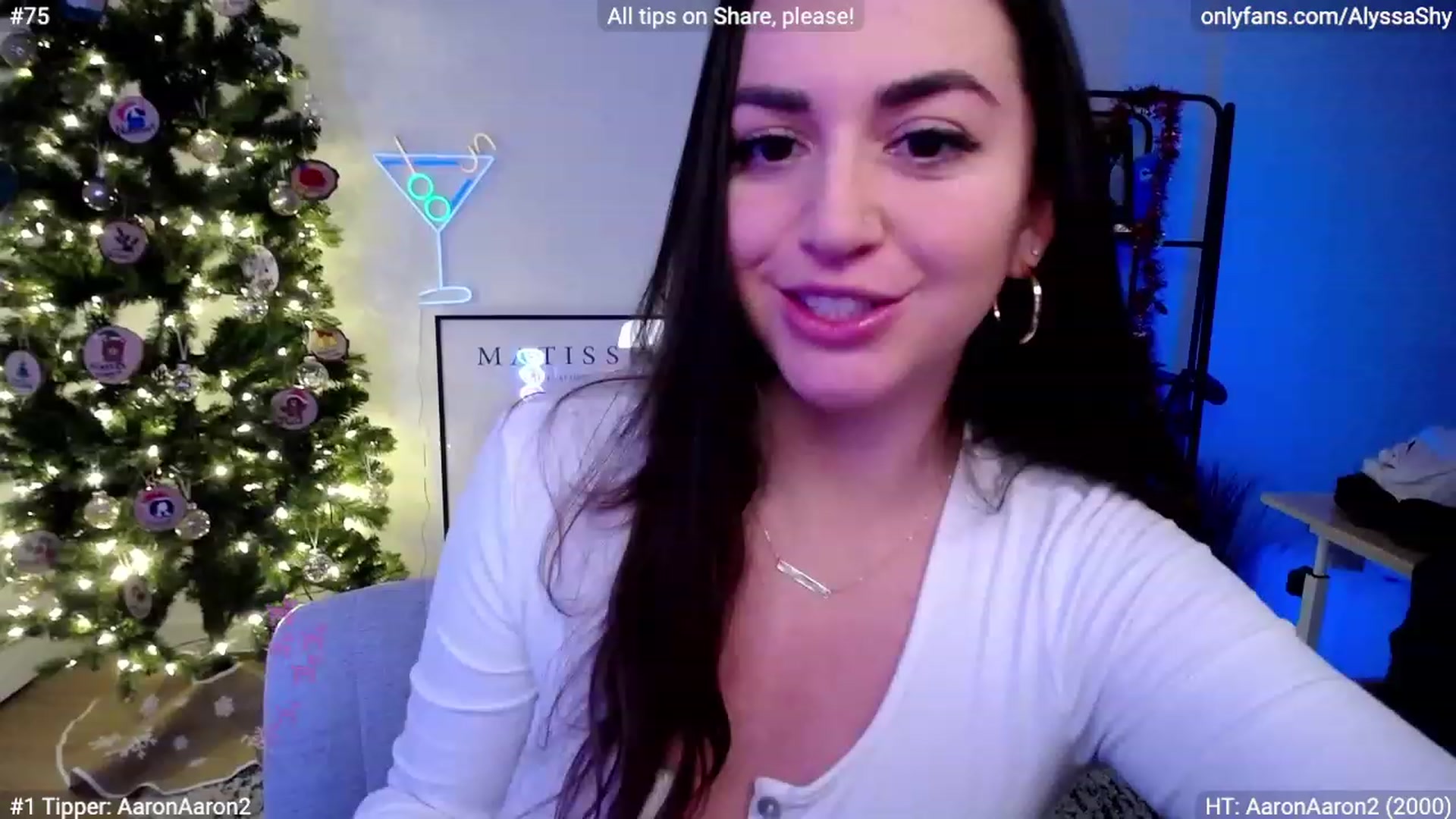 Gallery image thumbnail from AlyssaShy's myfreecams stream on, 01/03/2024, 22:40 image 17 of 20