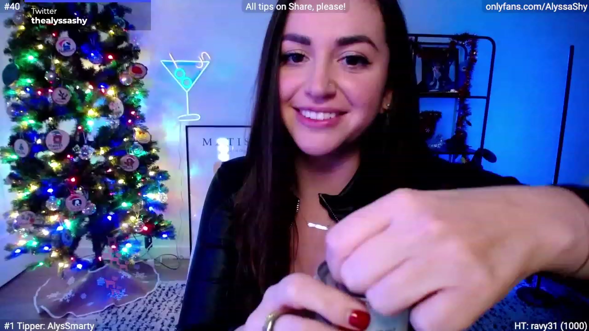 Gallery image thumbnail from AlyssaShy's myfreecams stream on, 01/05/2024, 24:05 image 14 of 20