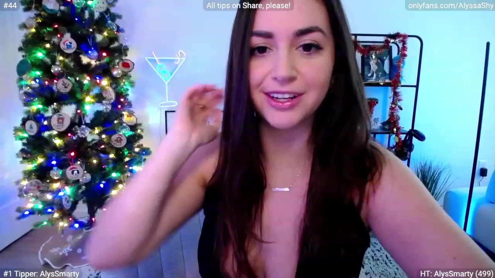 Gallery image thumbnail from AlyssaShy's myfreecams stream on, 01/05/2024, 18:41 image 6 of 20